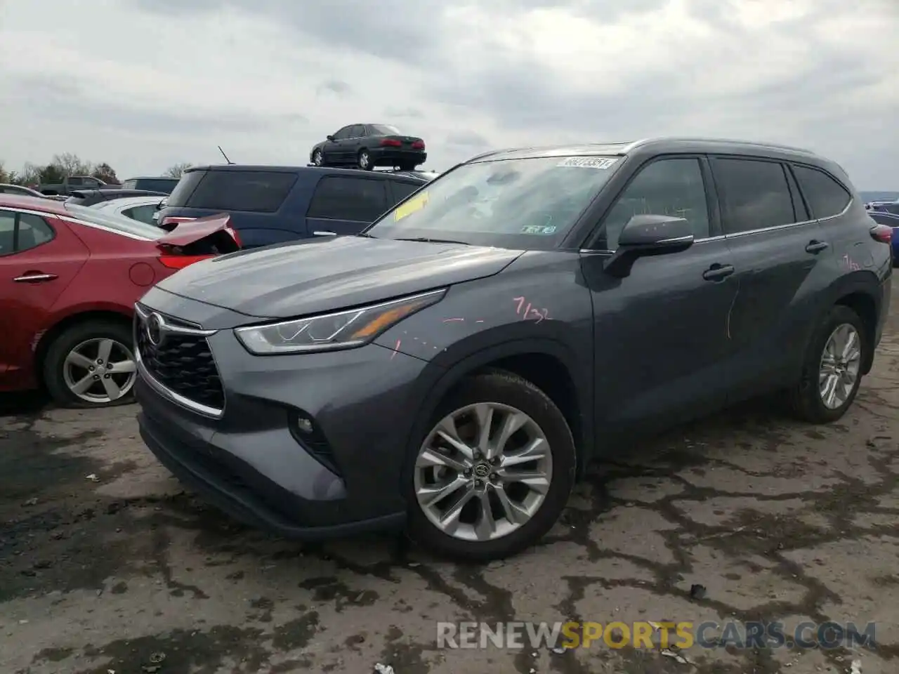 2 Photograph of a damaged car 5TDDZRBH0LS020670 TOYOTA HIGHLANDER 2020