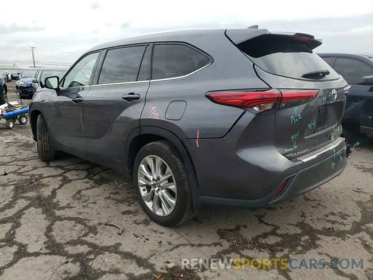 3 Photograph of a damaged car 5TDDZRBH0LS020670 TOYOTA HIGHLANDER 2020