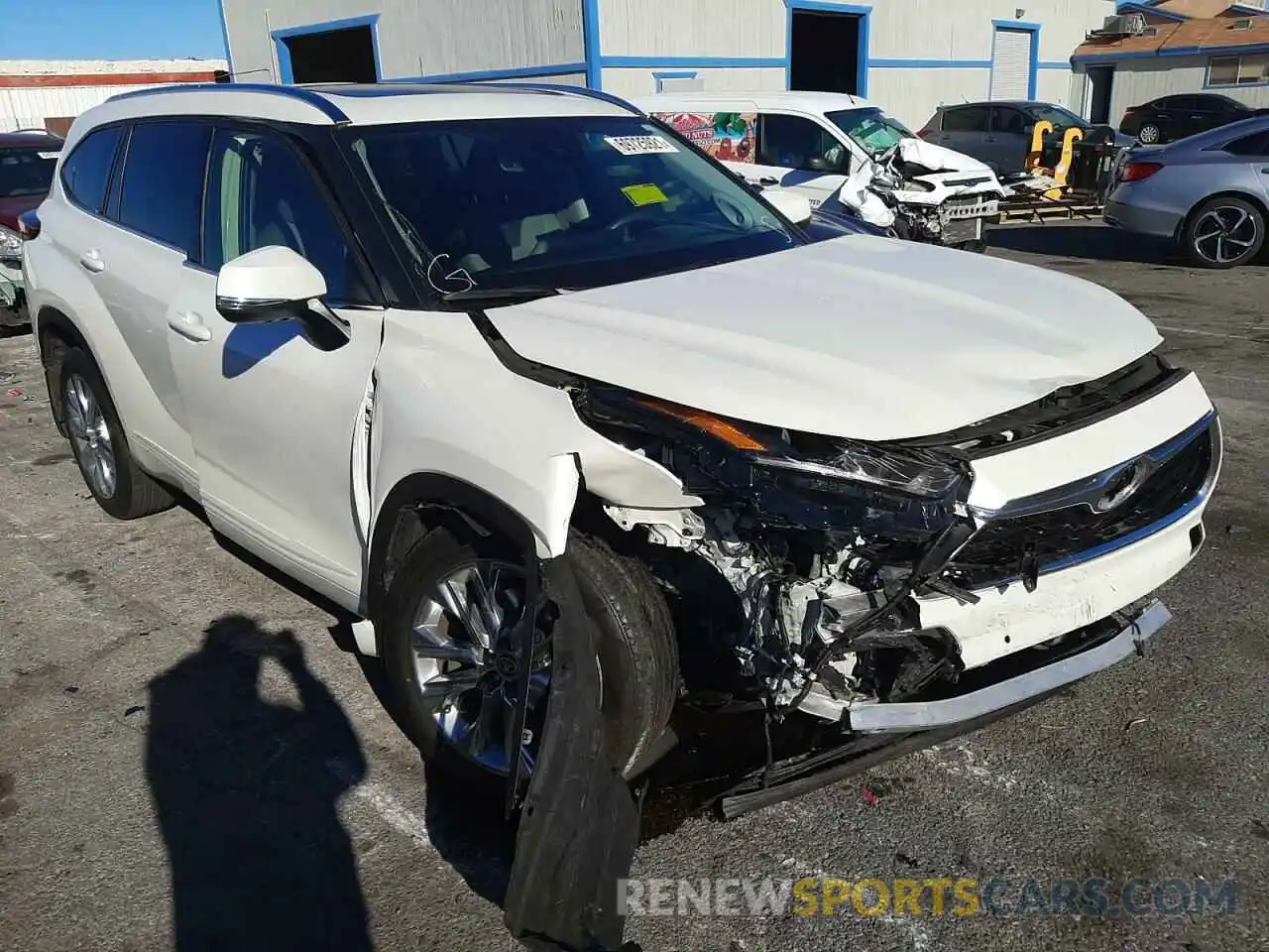 1 Photograph of a damaged car 5TDDZRBH0LS021866 TOYOTA HIGHLANDER 2020