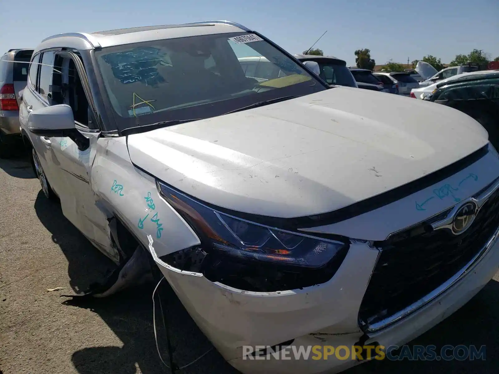 9 Photograph of a damaged car 5TDDZRBH1LS003425 TOYOTA HIGHLANDER 2020