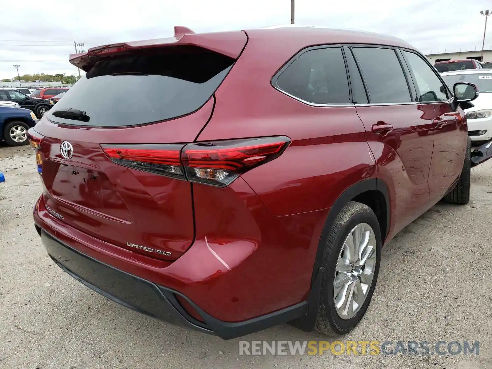 4 Photograph of a damaged car 5TDDZRBH1LS007779 TOYOTA HIGHLANDER 2020