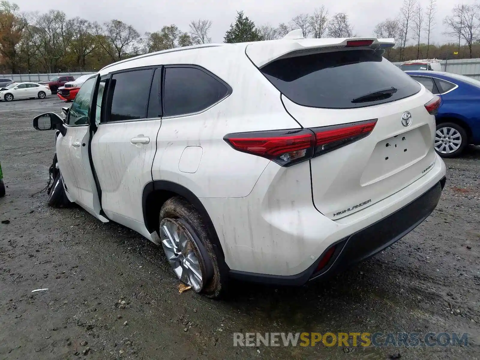 3 Photograph of a damaged car 5TDDZRBH1LS012920 TOYOTA HIGHLANDER 2020