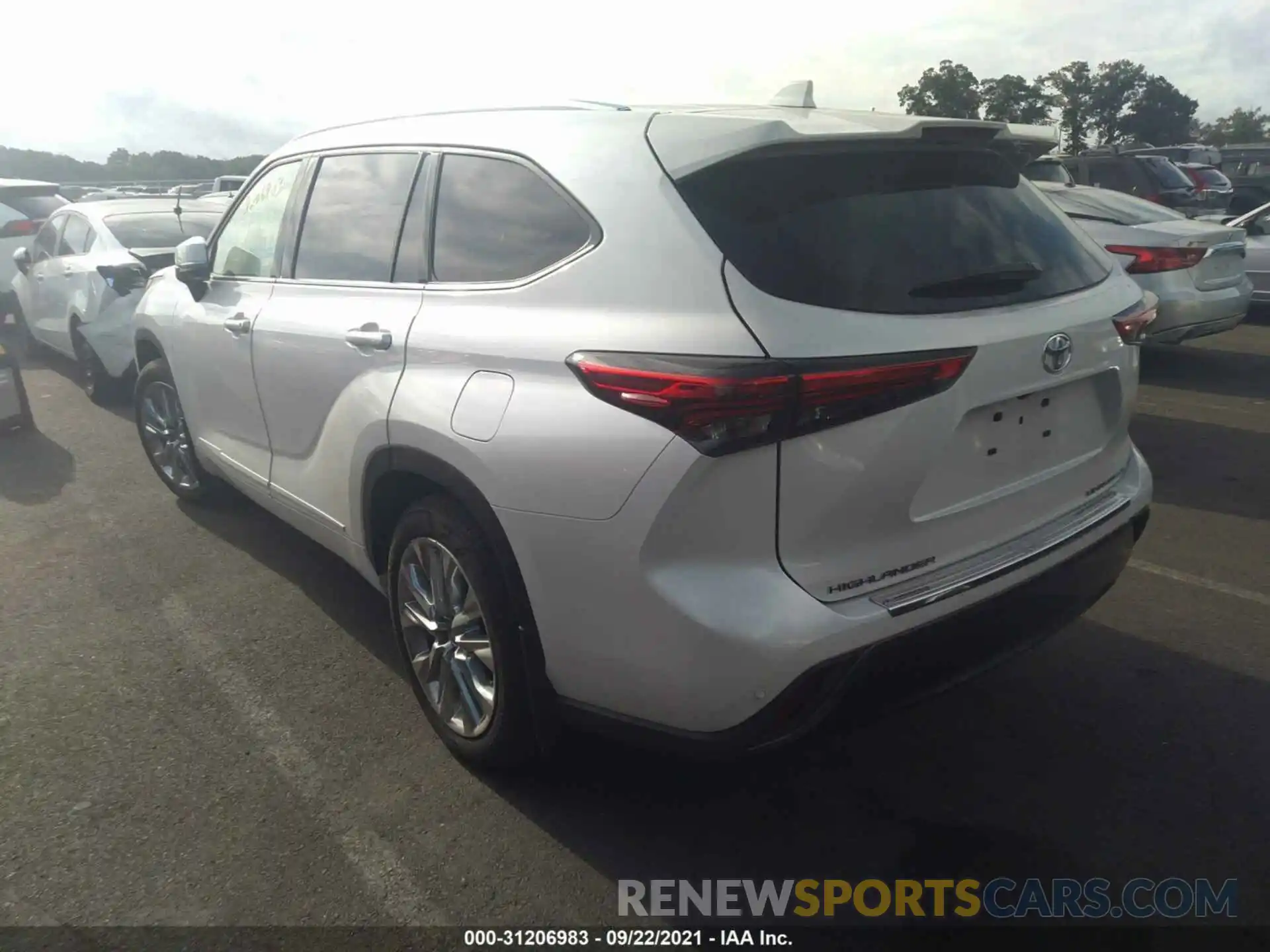 3 Photograph of a damaged car 5TDDZRBH2LS002462 TOYOTA HIGHLANDER 2020