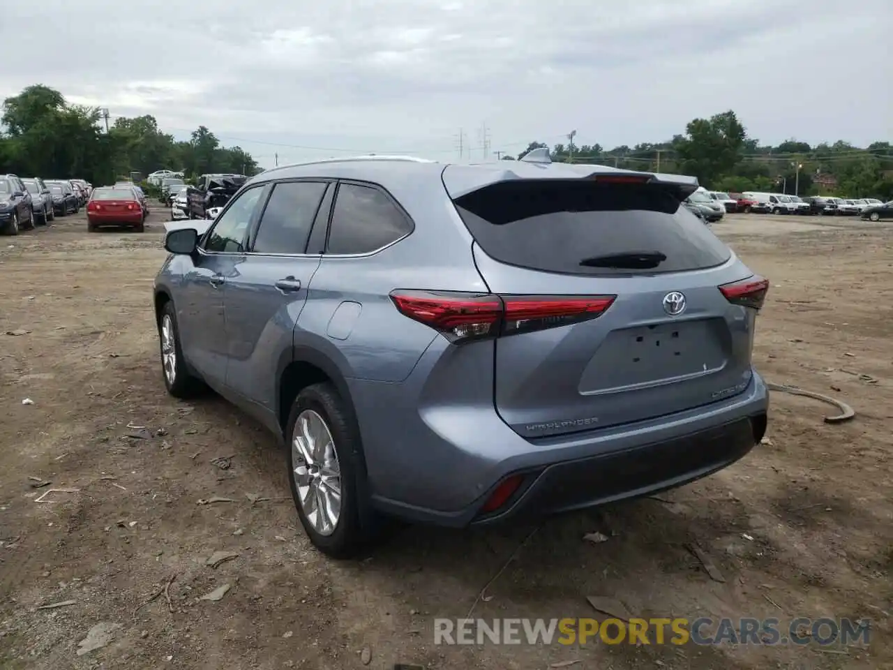 3 Photograph of a damaged car 5TDDZRBH2LS005684 TOYOTA HIGHLANDER 2020