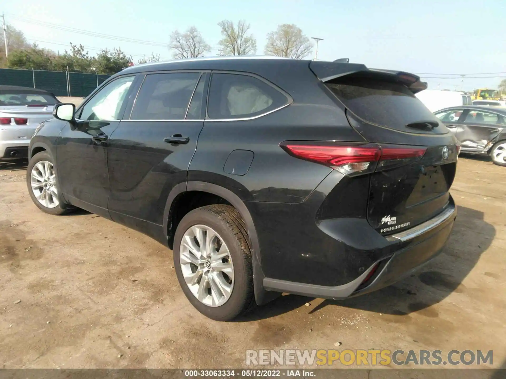 3 Photograph of a damaged car 5TDDZRBH2LS008648 TOYOTA HIGHLANDER 2020