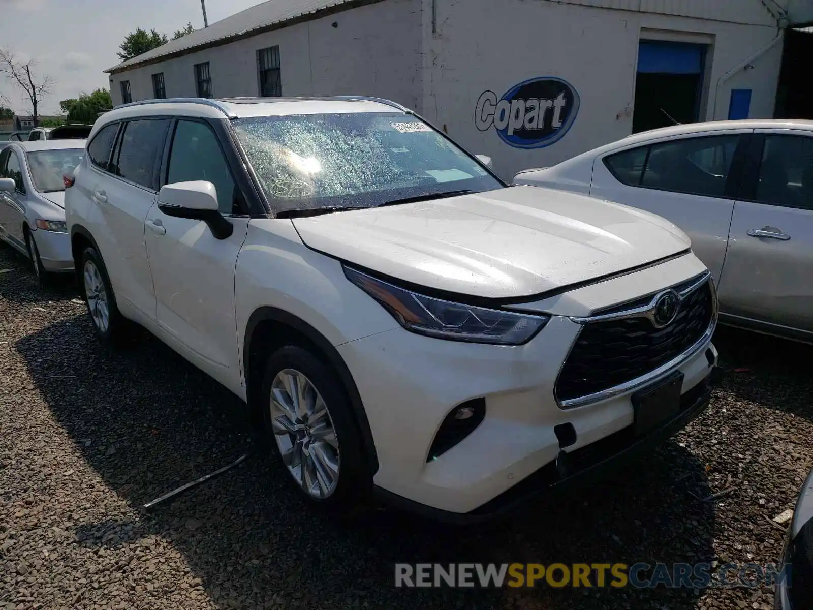 1 Photograph of a damaged car 5TDDZRBH2LS027796 TOYOTA HIGHLANDER 2020