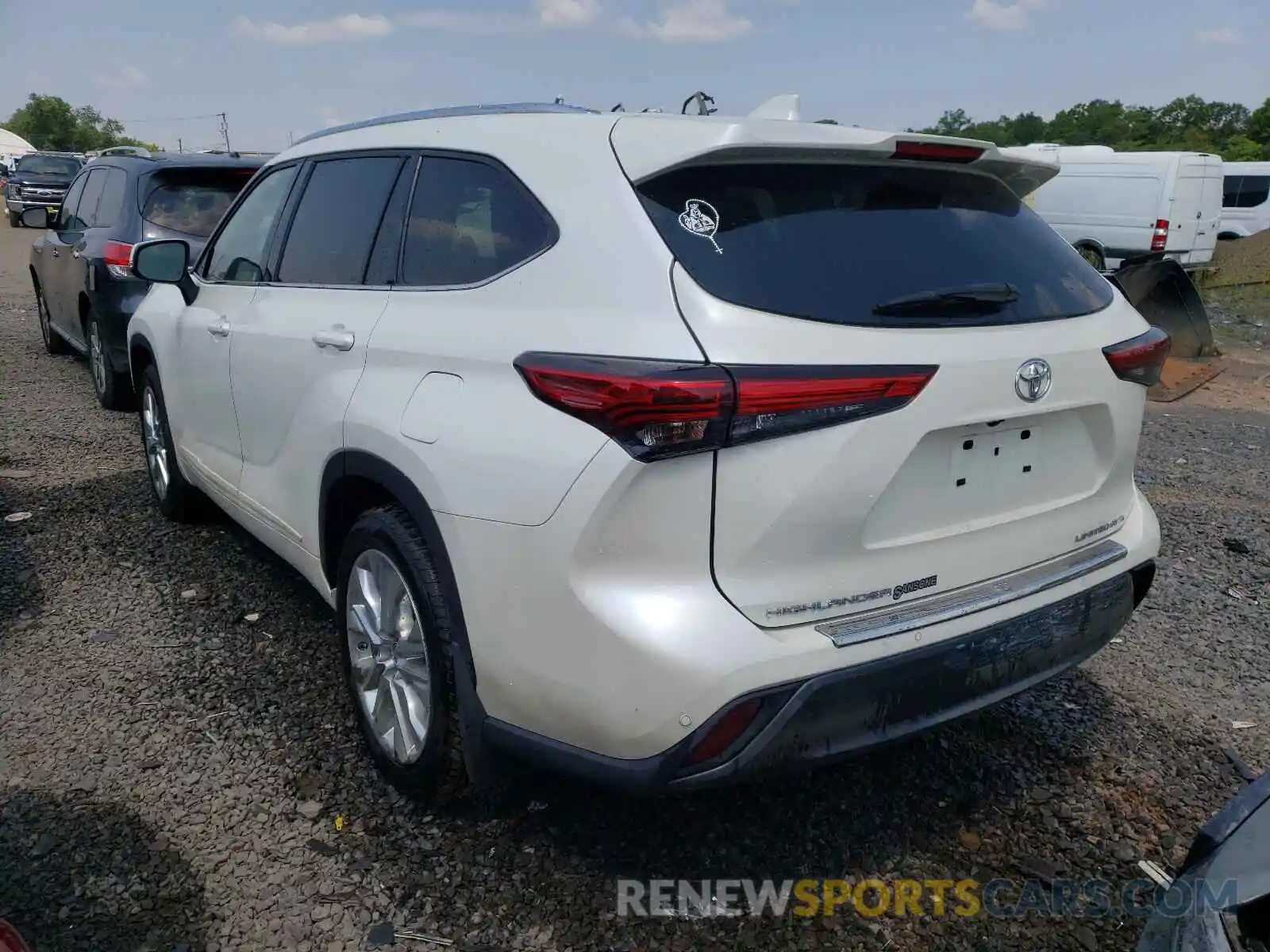 3 Photograph of a damaged car 5TDDZRBH2LS027796 TOYOTA HIGHLANDER 2020