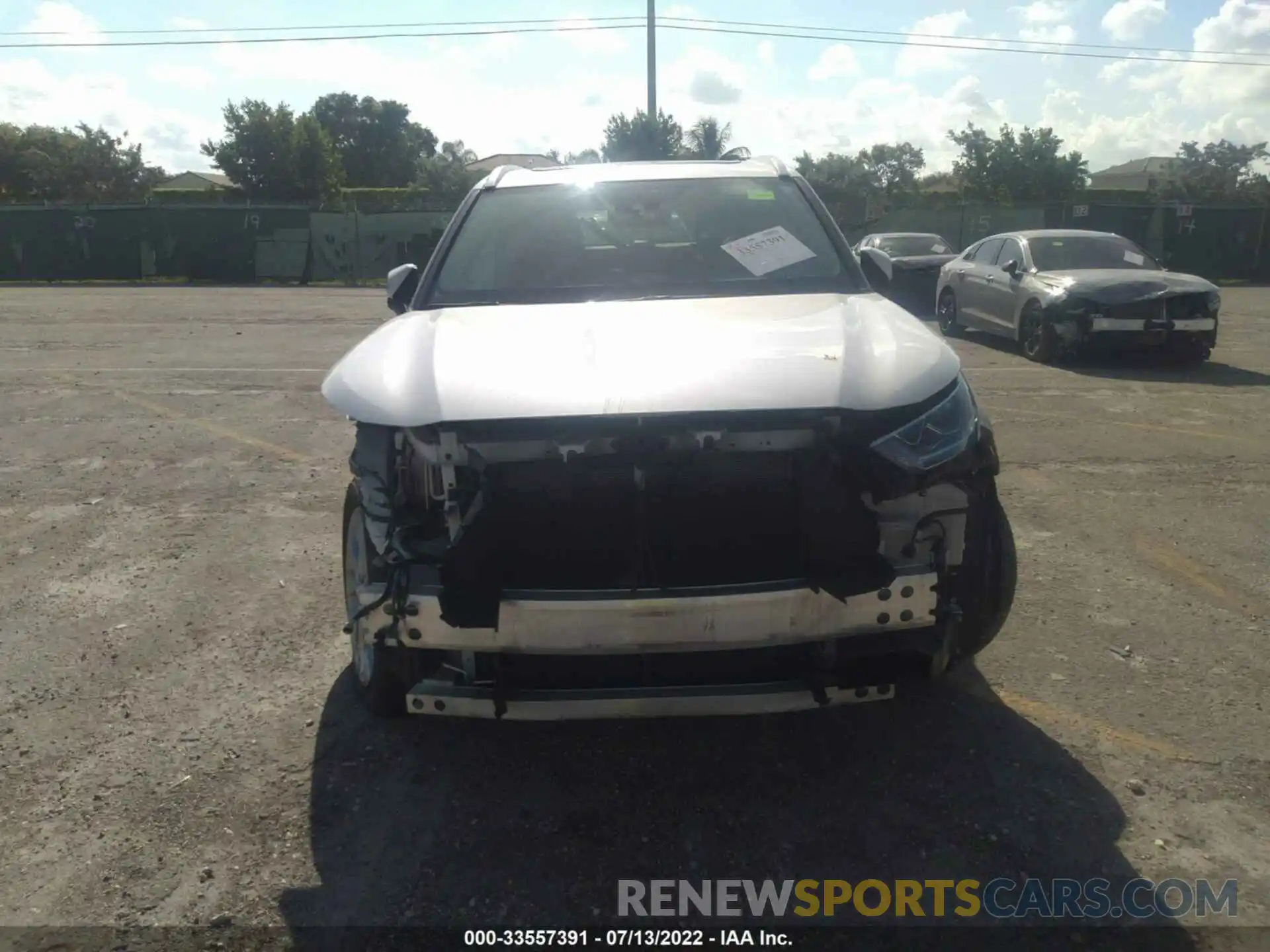 6 Photograph of a damaged car 5TDDZRBH2LS030486 TOYOTA HIGHLANDER 2020