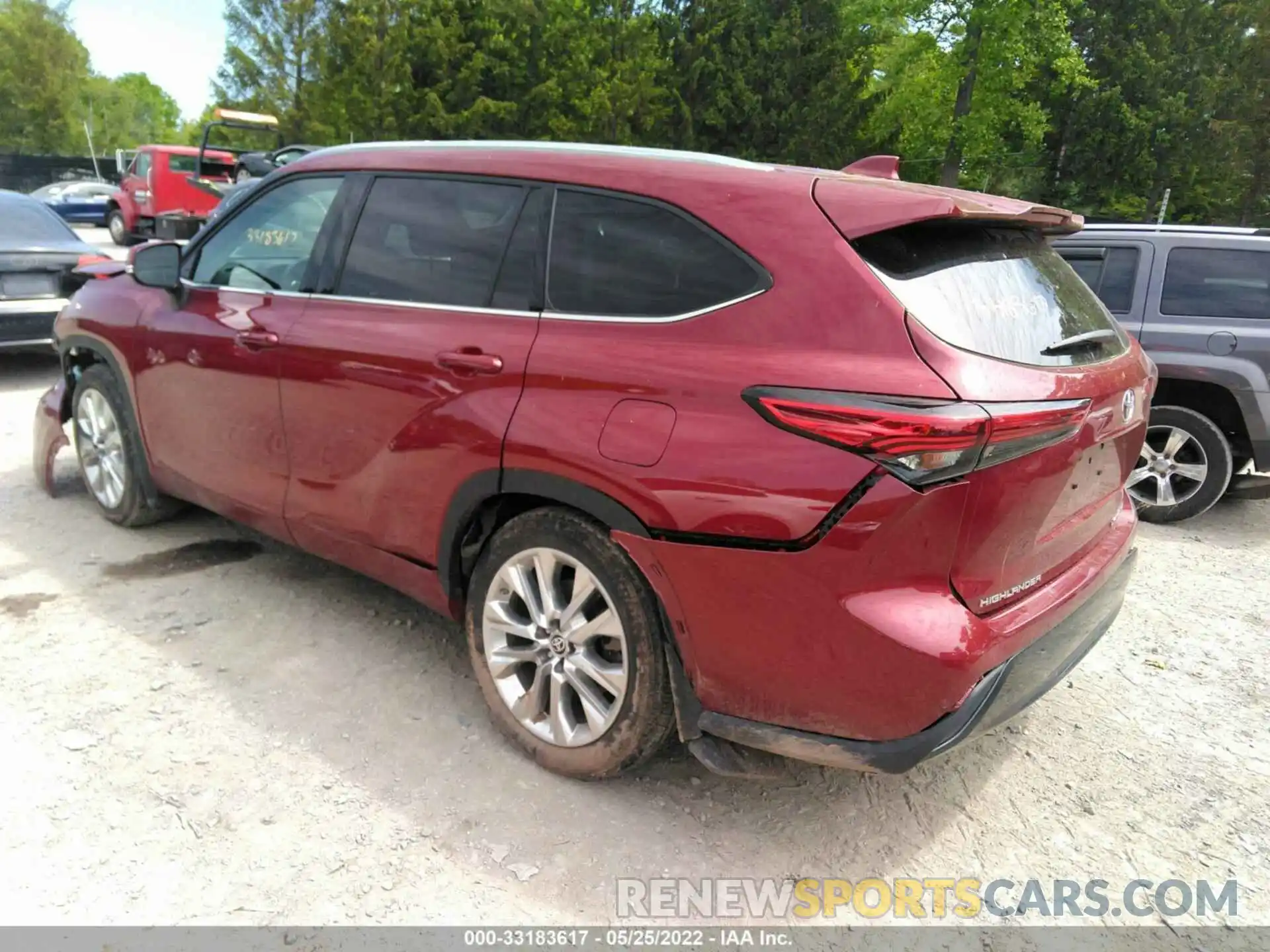 3 Photograph of a damaged car 5TDDZRBH2LS033467 TOYOTA HIGHLANDER 2020