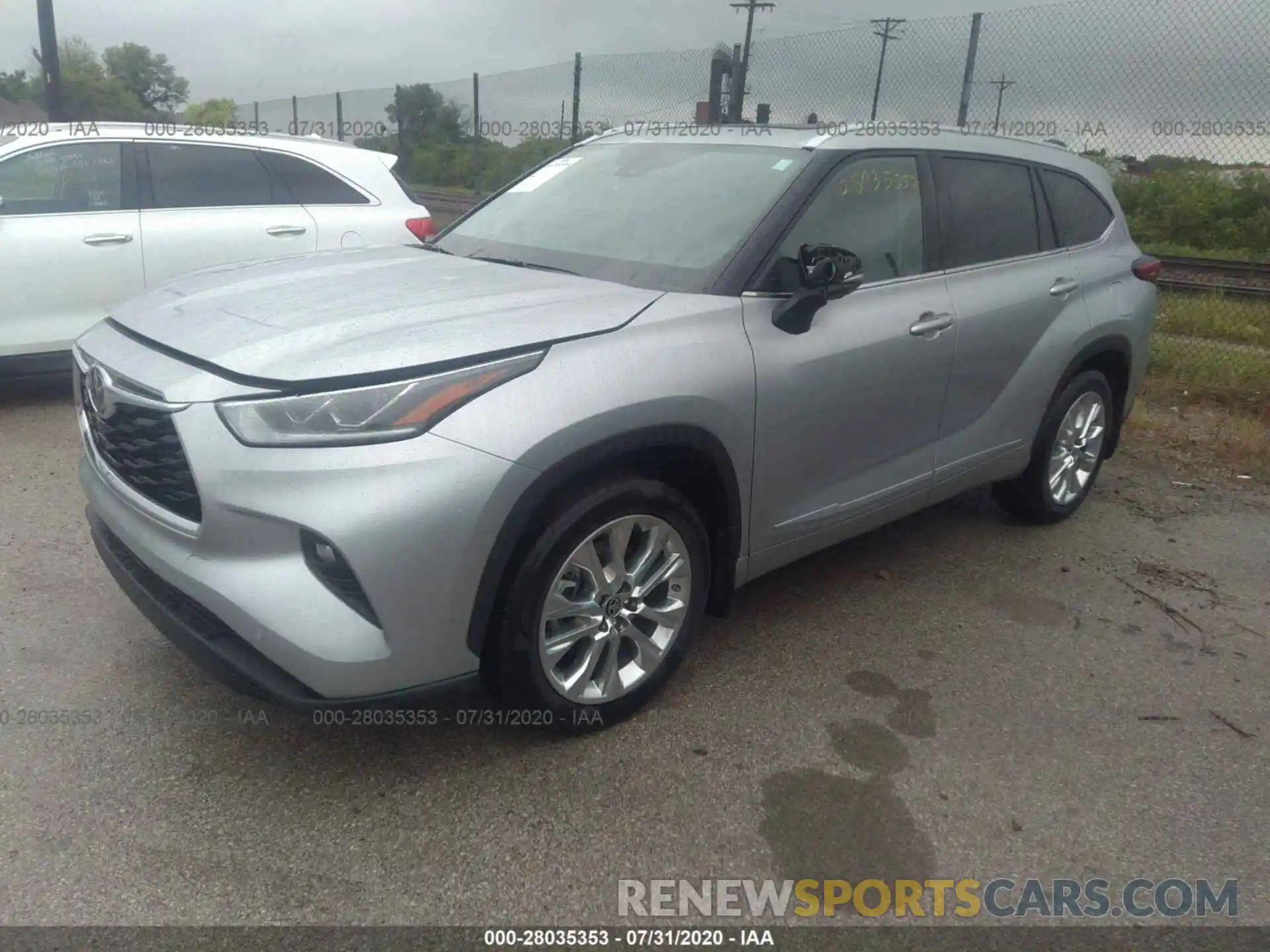 2 Photograph of a damaged car 5TDDZRBH3LS001837 TOYOTA HIGHLANDER 2020