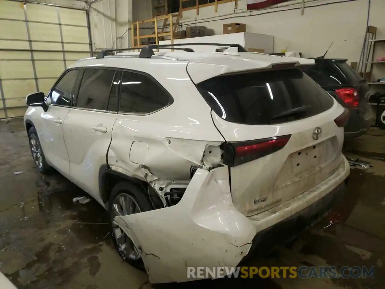 3 Photograph of a damaged car 5TDDZRBH3LS009971 TOYOTA HIGHLANDER 2020