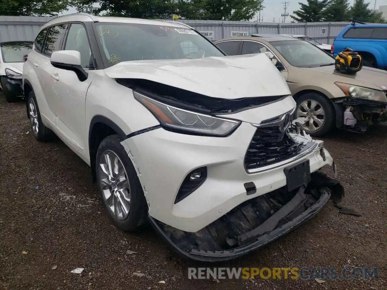 1 Photograph of a damaged car 5TDDZRBH4LS003452 TOYOTA HIGHLANDER 2020