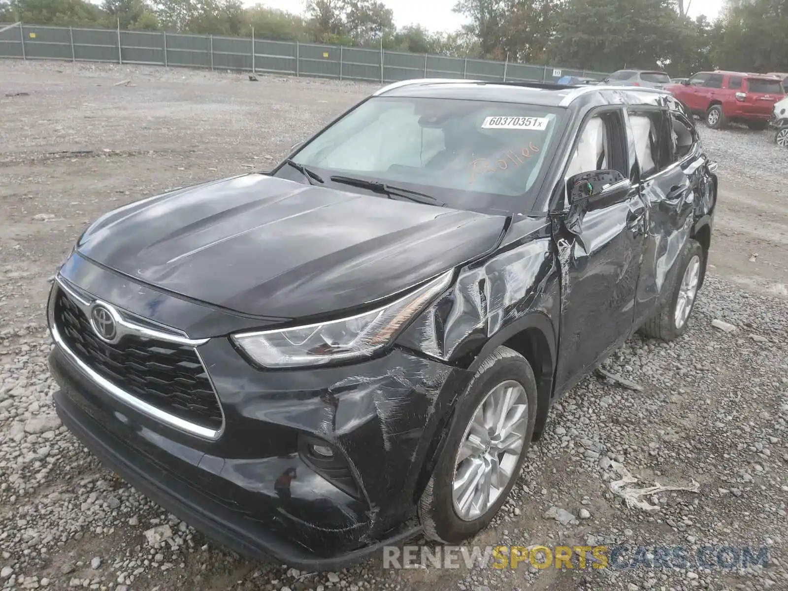 2 Photograph of a damaged car 5TDDZRBH4LS013916 TOYOTA HIGHLANDER 2020