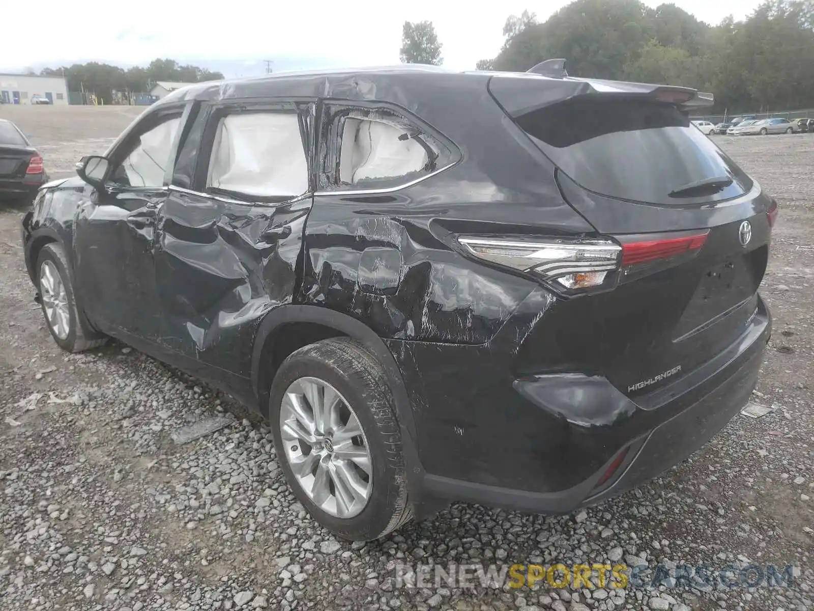 3 Photograph of a damaged car 5TDDZRBH4LS013916 TOYOTA HIGHLANDER 2020