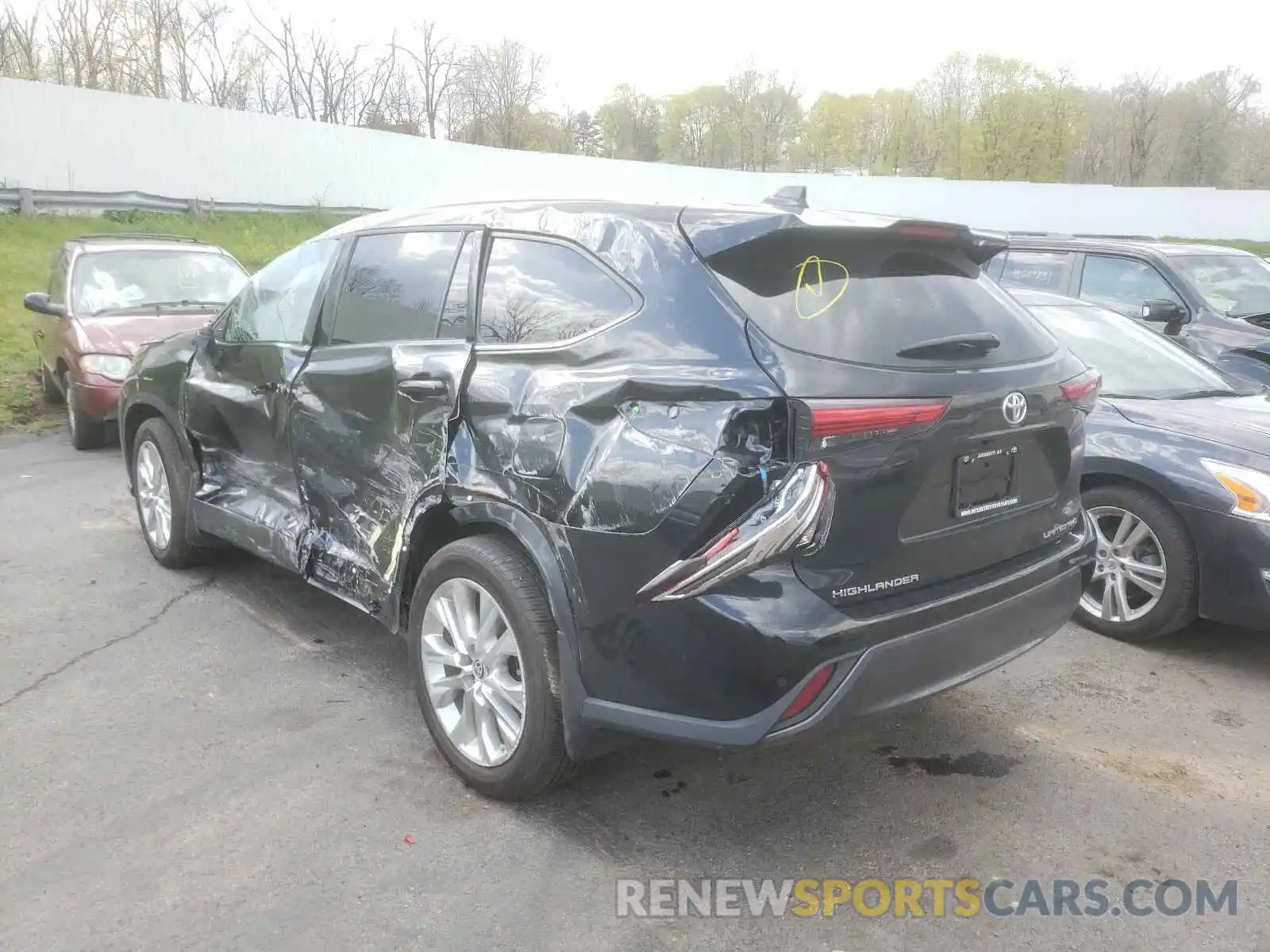 3 Photograph of a damaged car 5TDDZRBH4LS017576 TOYOTA HIGHLANDER 2020