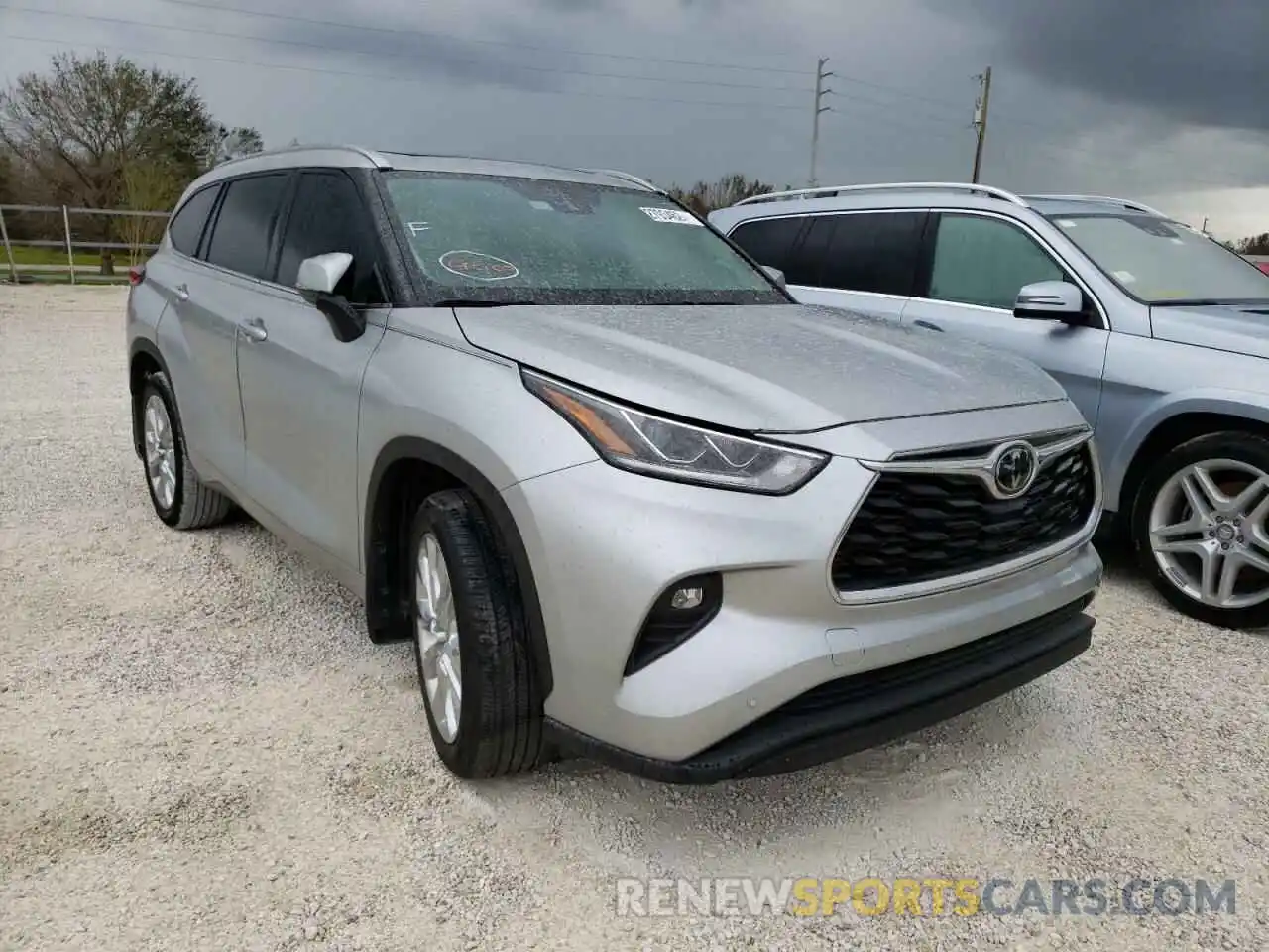 1 Photograph of a damaged car 5TDDZRBH4LS021143 TOYOTA HIGHLANDER 2020