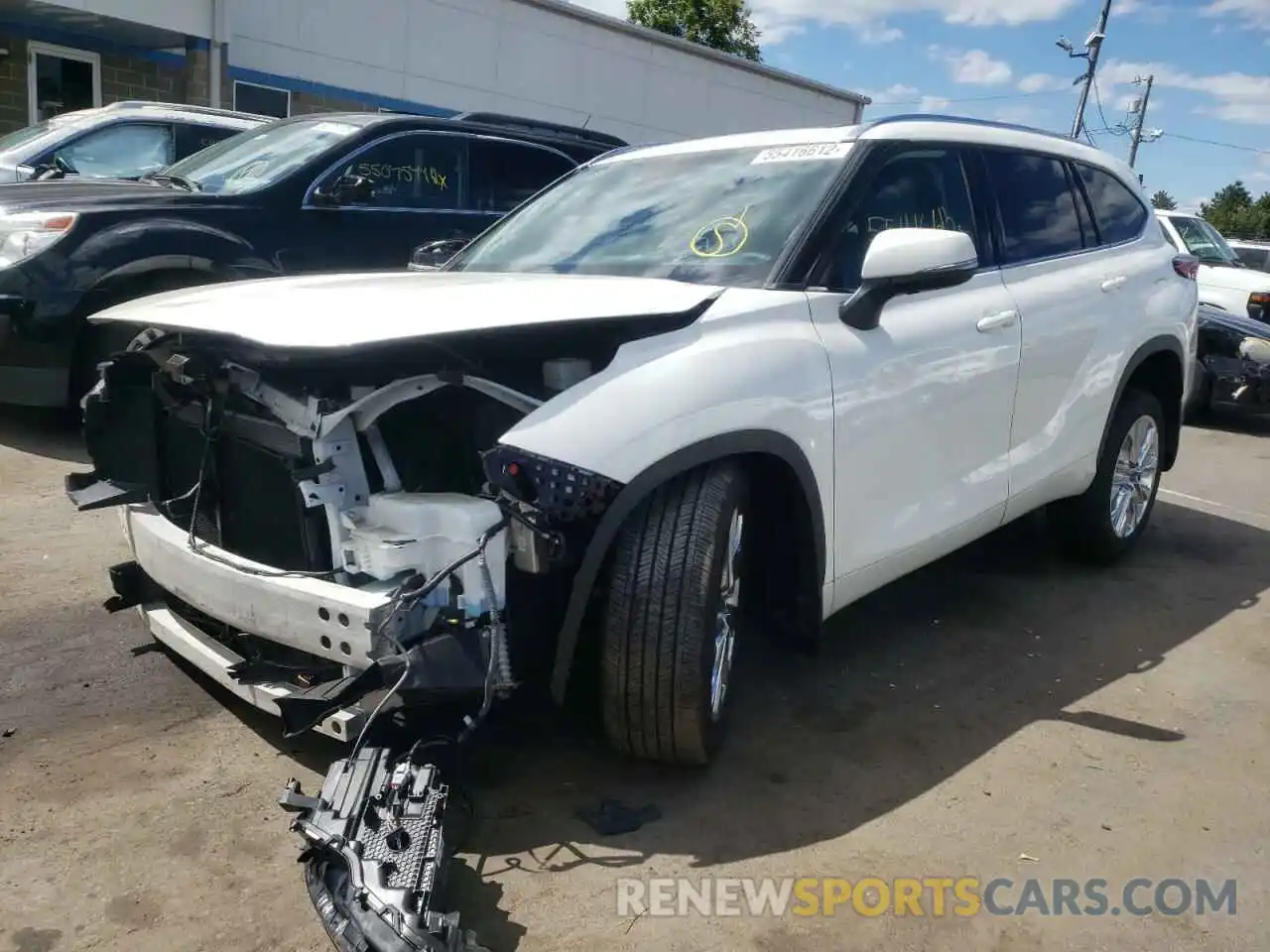 2 Photograph of a damaged car 5TDDZRBH4LS026343 TOYOTA HIGHLANDER 2020