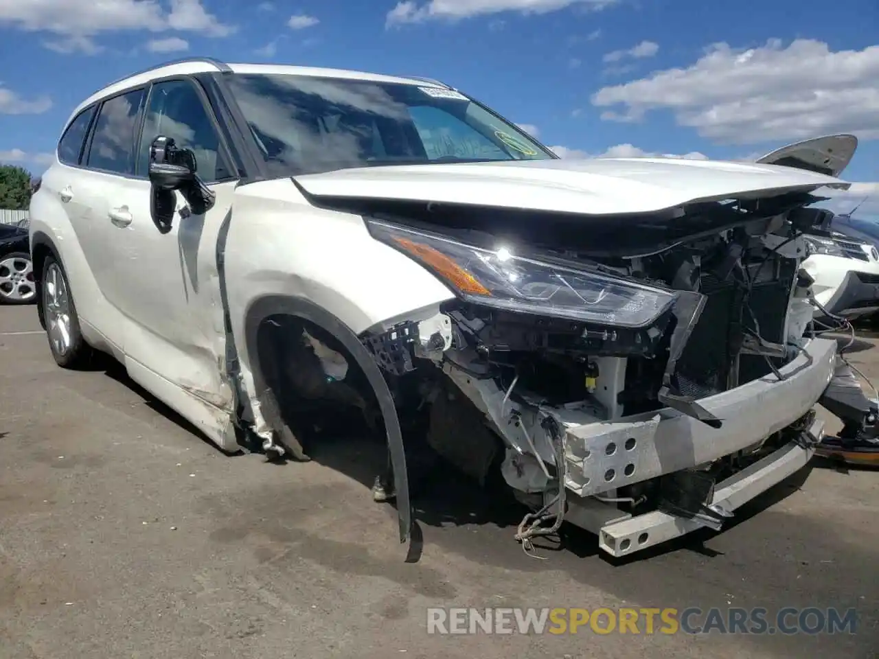 9 Photograph of a damaged car 5TDDZRBH4LS026343 TOYOTA HIGHLANDER 2020