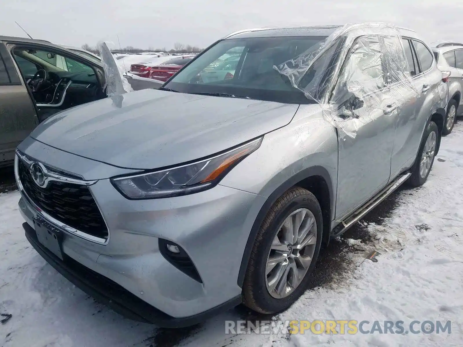 2 Photograph of a damaged car 5TDDZRBH5LS001385 TOYOTA HIGHLANDER 2020