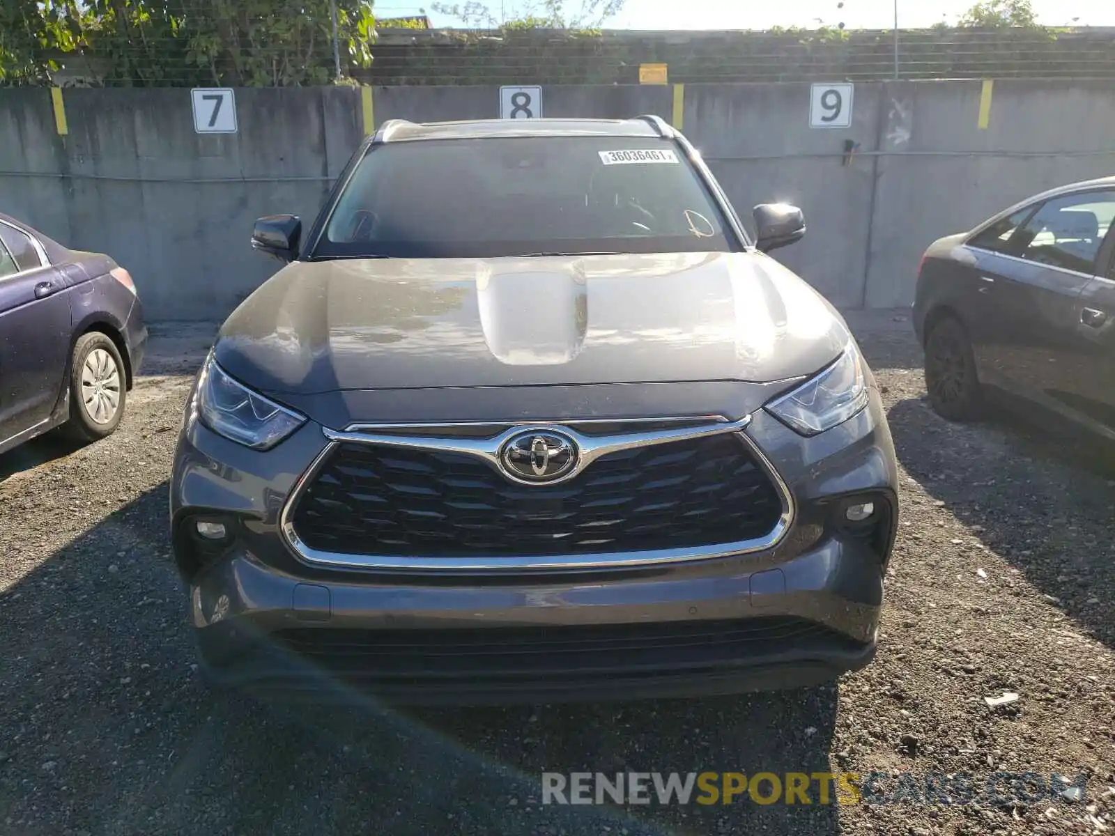 9 Photograph of a damaged car 5TDDZRBH5LS005307 TOYOTA HIGHLANDER 2020