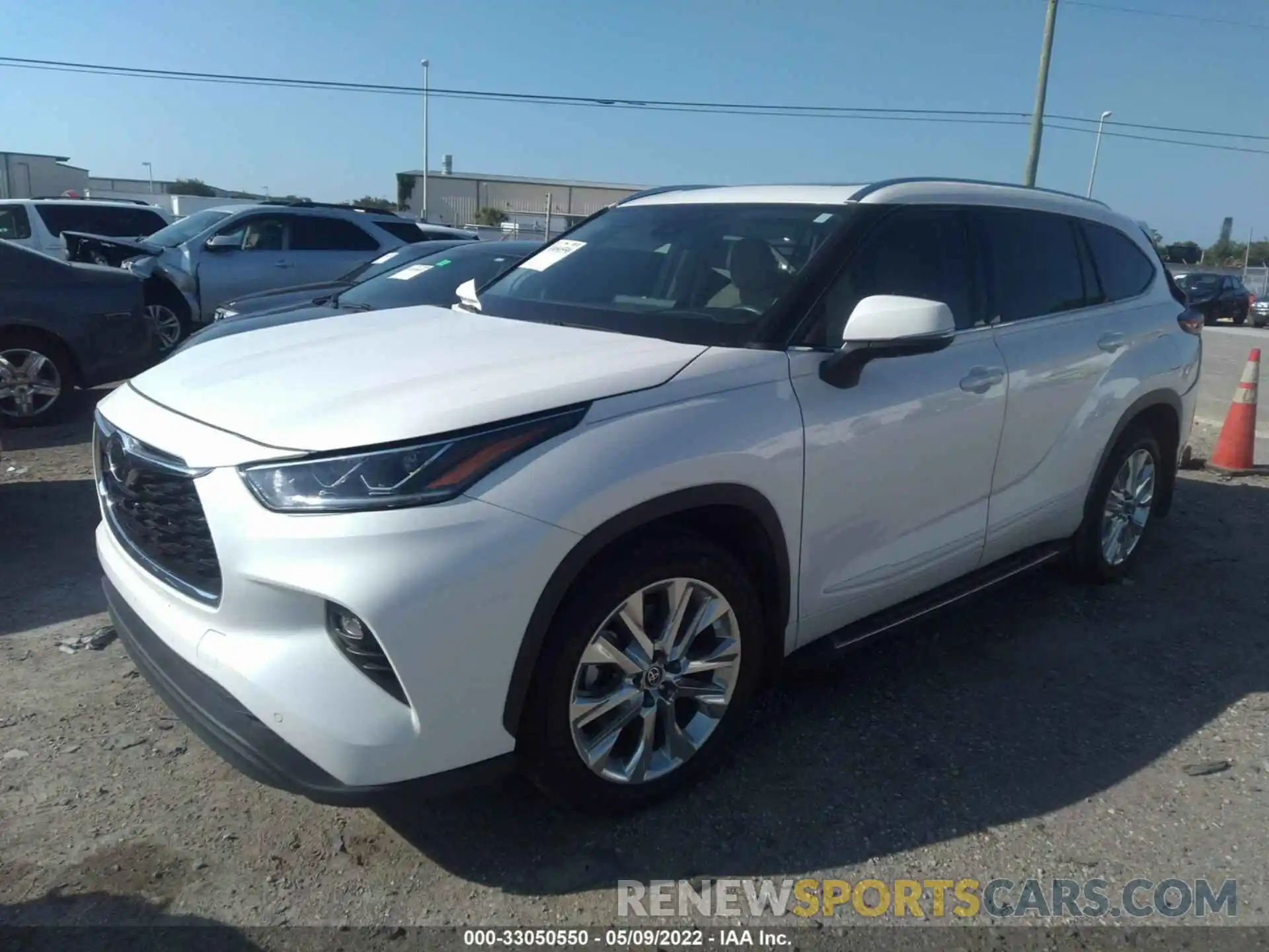 2 Photograph of a damaged car 5TDDZRBH5LS032670 TOYOTA HIGHLANDER 2020