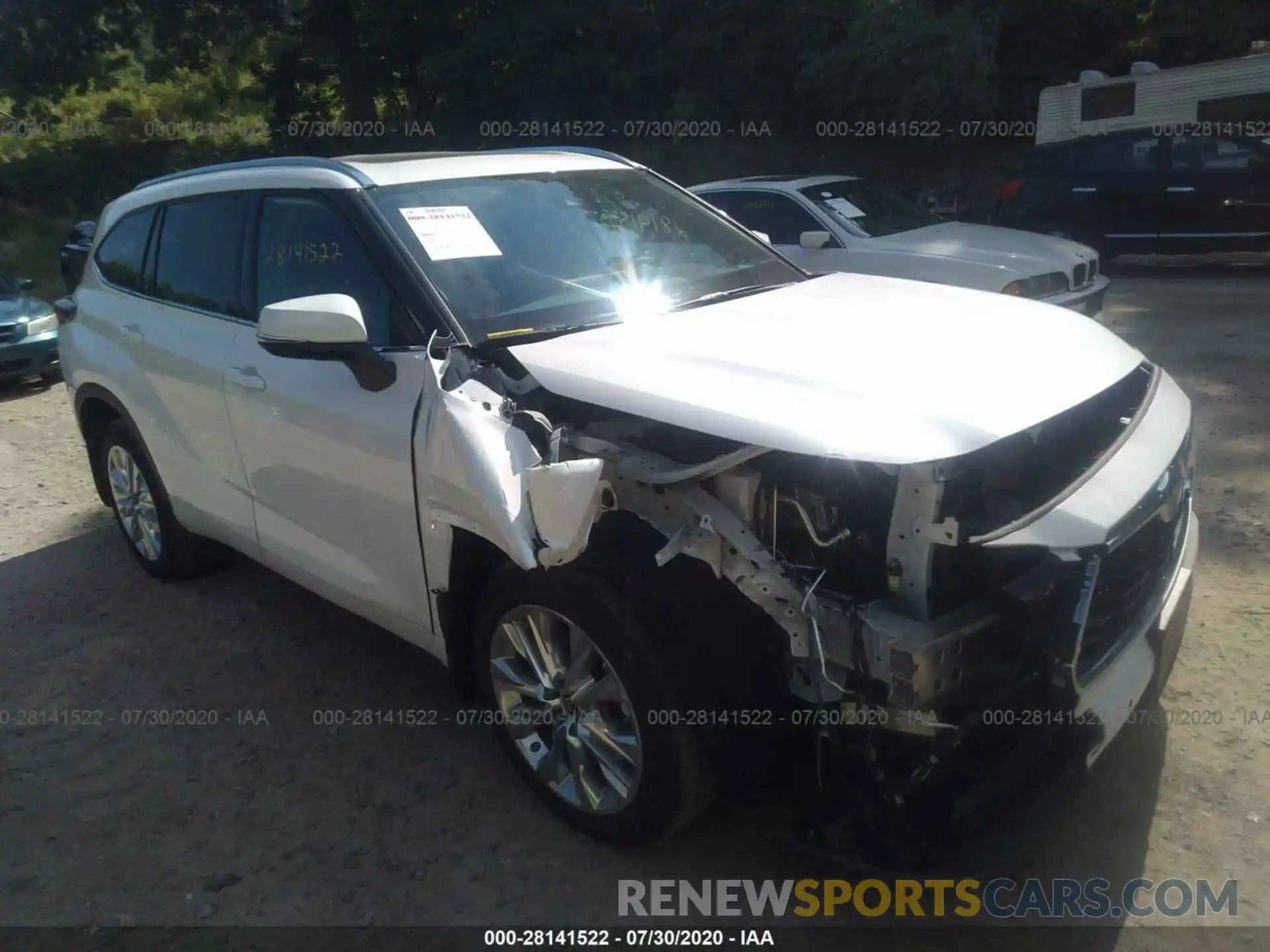 1 Photograph of a damaged car 5TDDZRBH6LS000424 TOYOTA HIGHLANDER 2020