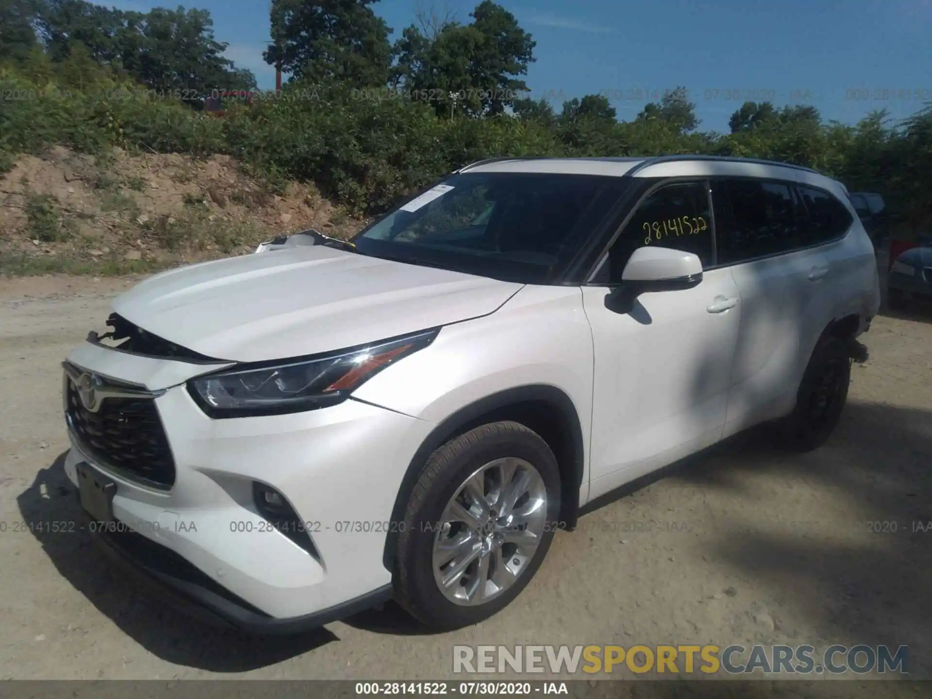 2 Photograph of a damaged car 5TDDZRBH6LS000424 TOYOTA HIGHLANDER 2020