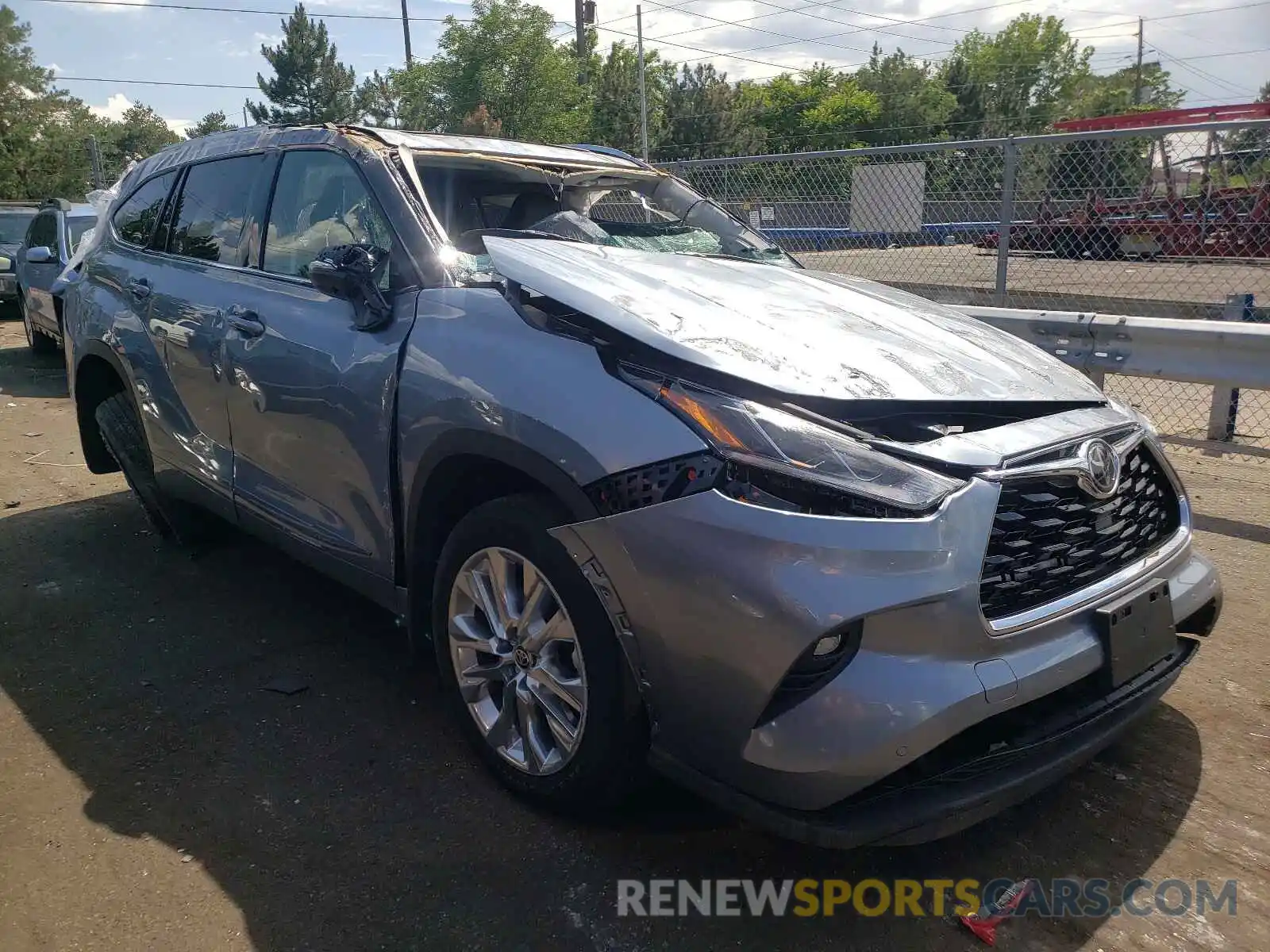 1 Photograph of a damaged car 5TDDZRBH6LS005848 TOYOTA HIGHLANDER 2020