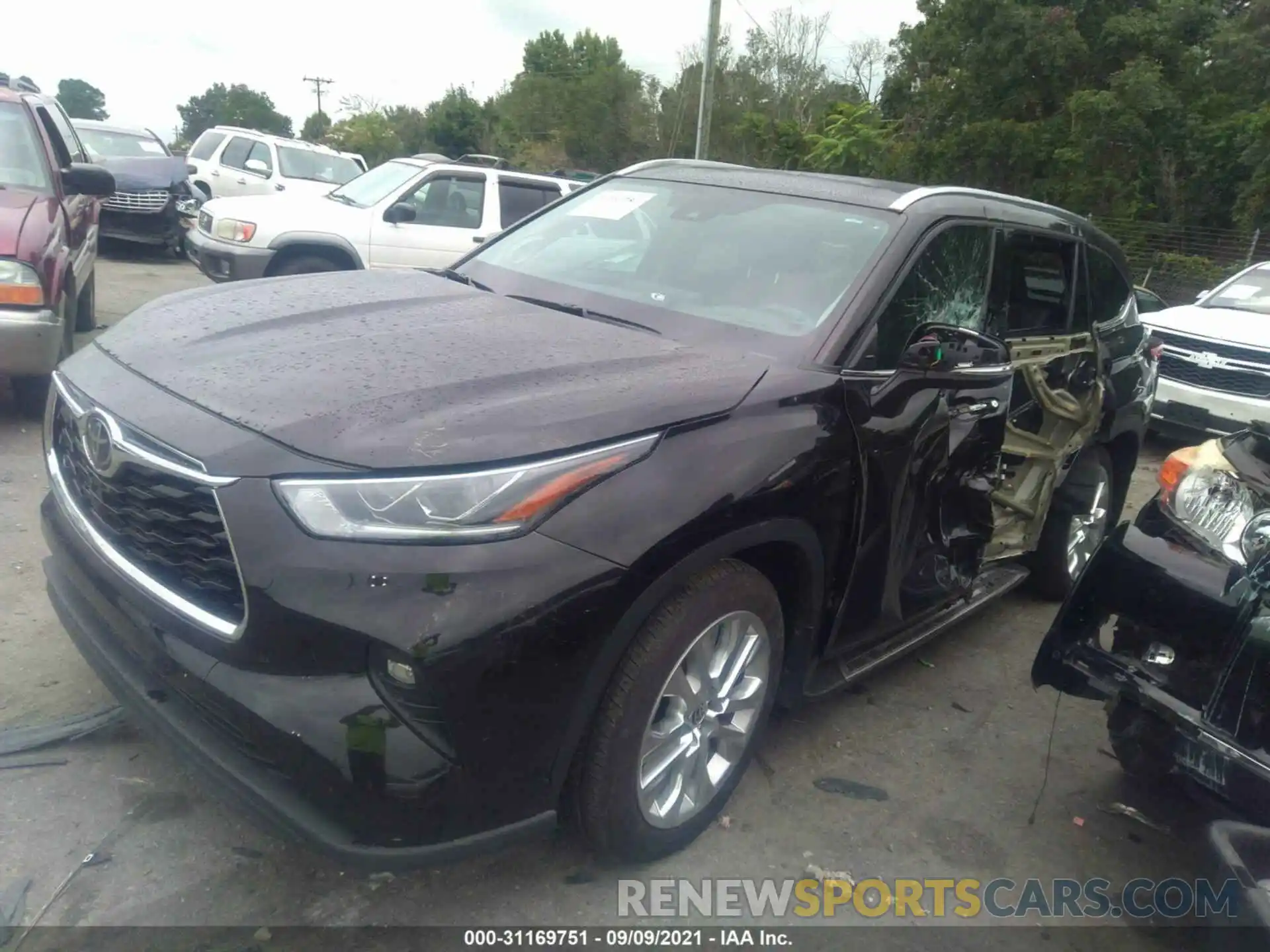 2 Photograph of a damaged car 5TDDZRBH6LS029552 TOYOTA HIGHLANDER 2020