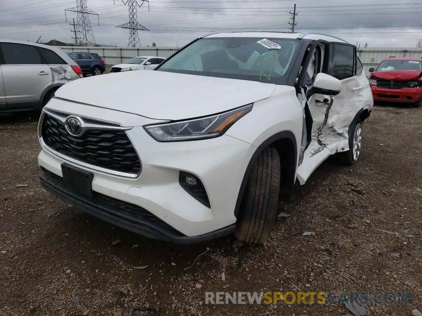 2 Photograph of a damaged car 5TDDZRBH6LS052782 TOYOTA HIGHLANDER 2020