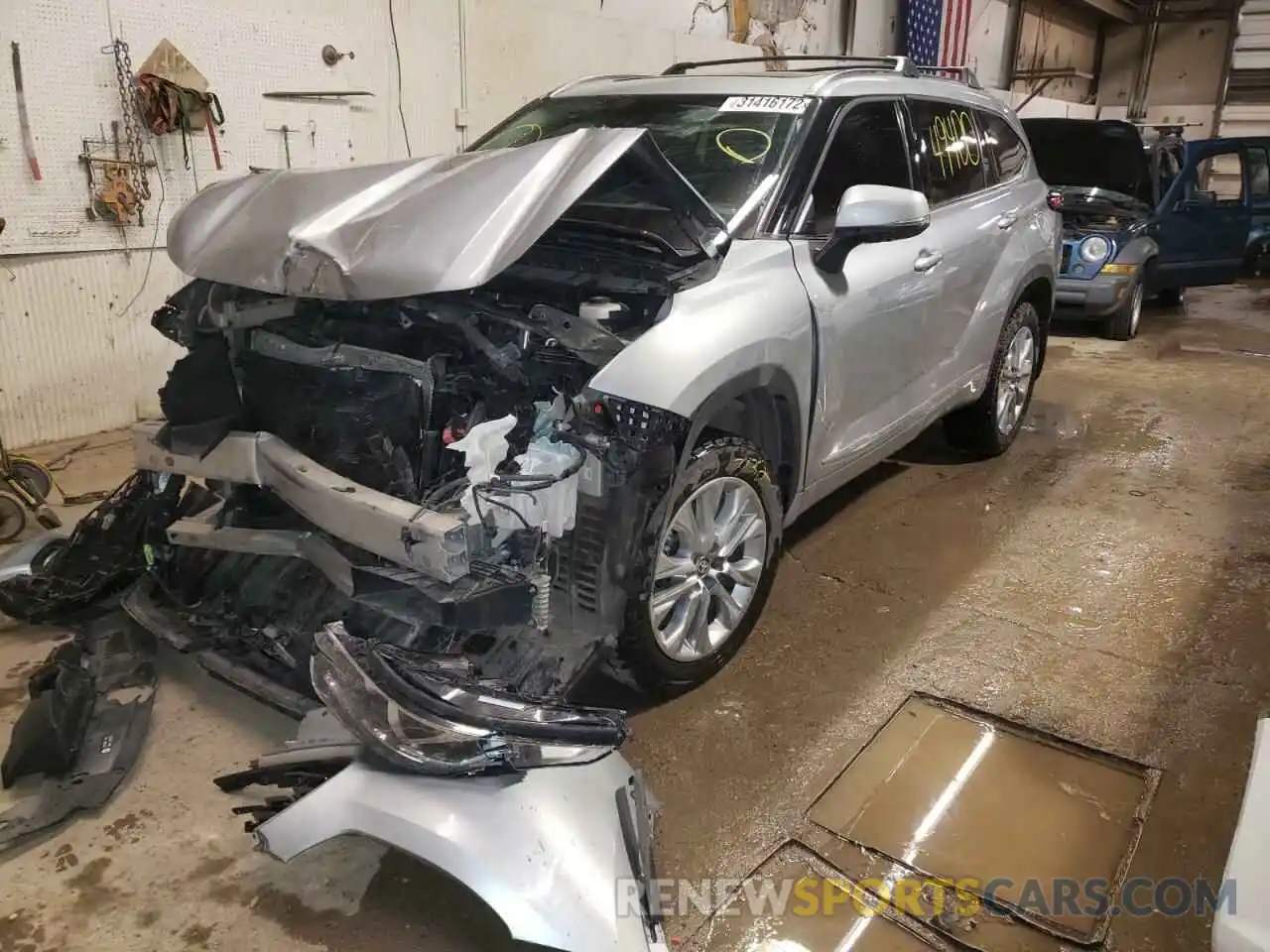 2 Photograph of a damaged car 5TDDZRBH7LS004630 TOYOTA HIGHLANDER 2020