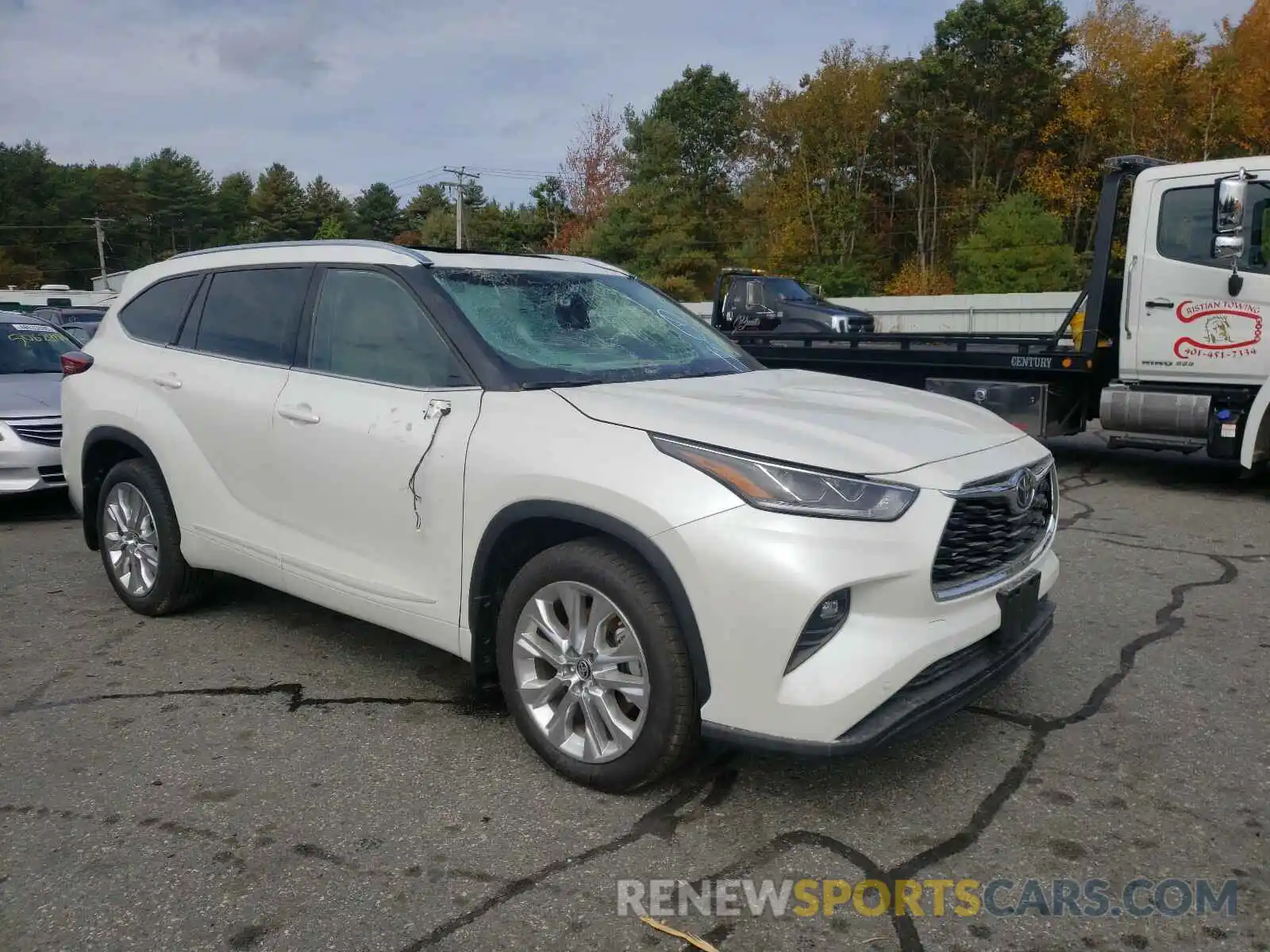 1 Photograph of a damaged car 5TDDZRBH7LS026692 TOYOTA HIGHLANDER 2020