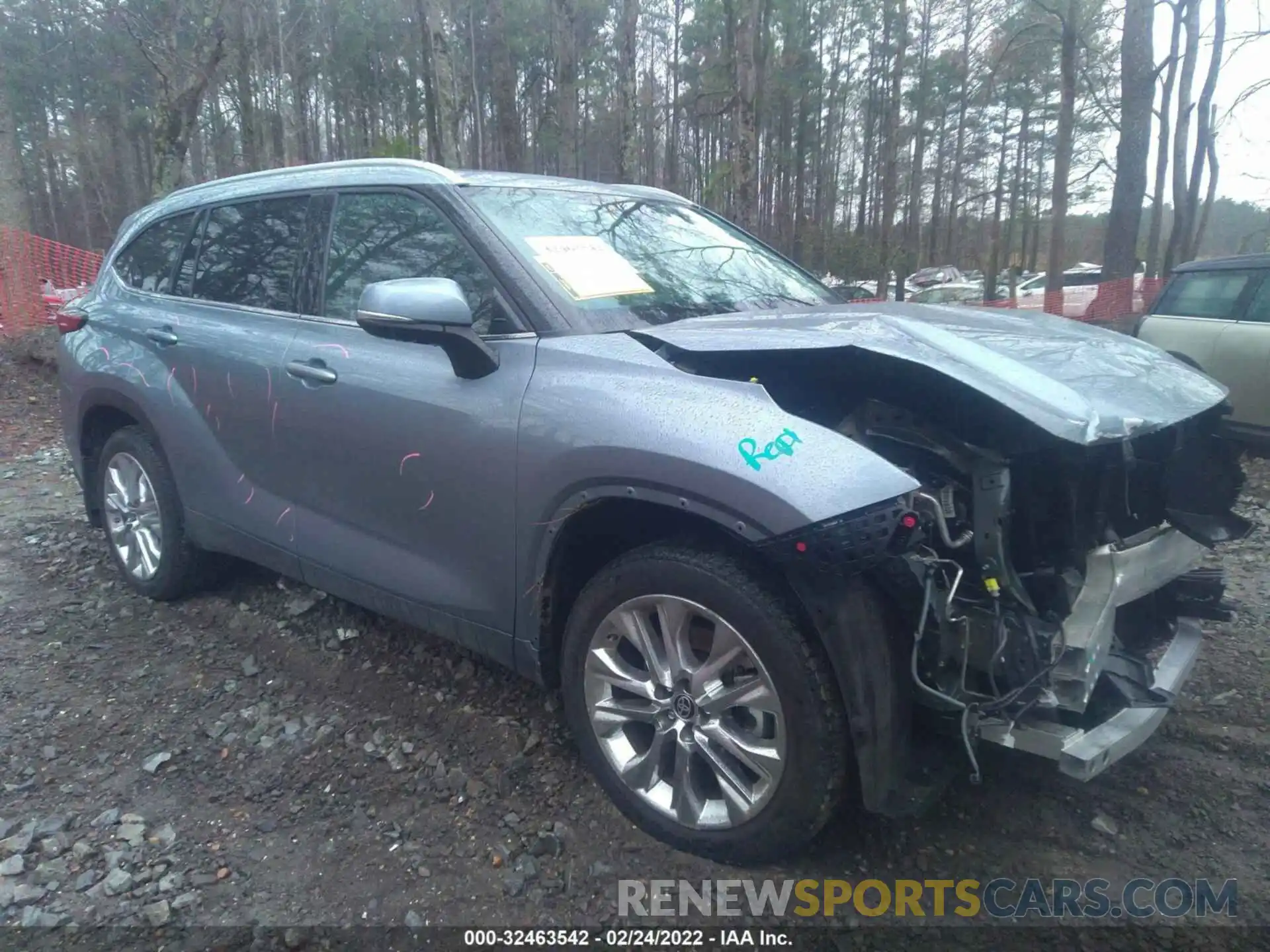 1 Photograph of a damaged car 5TDDZRBH7LS034792 TOYOTA HIGHLANDER 2020