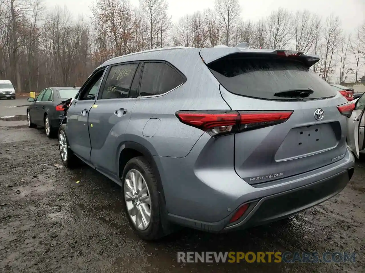 3 Photograph of a damaged car 5TDDZRBH8LS039192 TOYOTA HIGHLANDER 2020