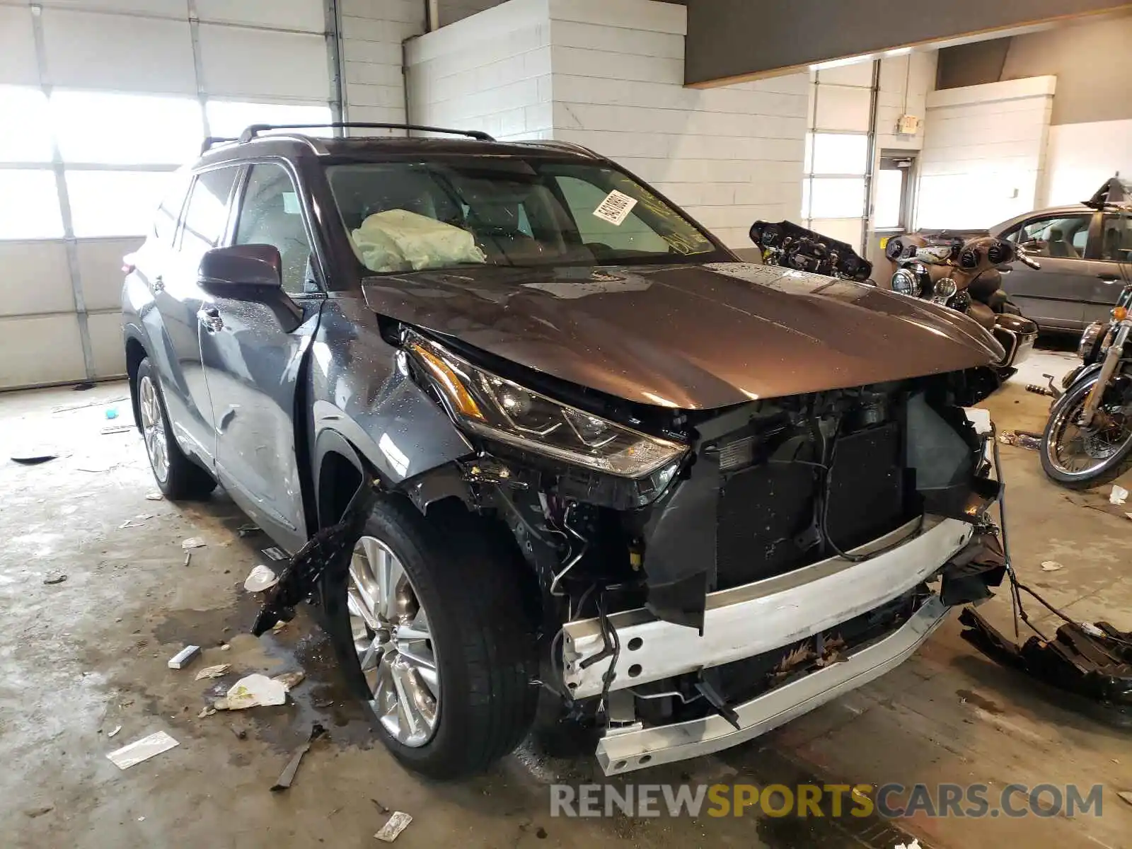 1 Photograph of a damaged car 5TDDZRBH8LS039726 TOYOTA HIGHLANDER 2020