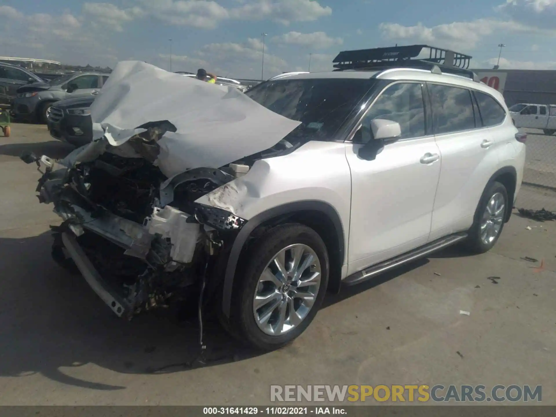 2 Photograph of a damaged car 5TDDZRBH9LS032008 TOYOTA HIGHLANDER 2020