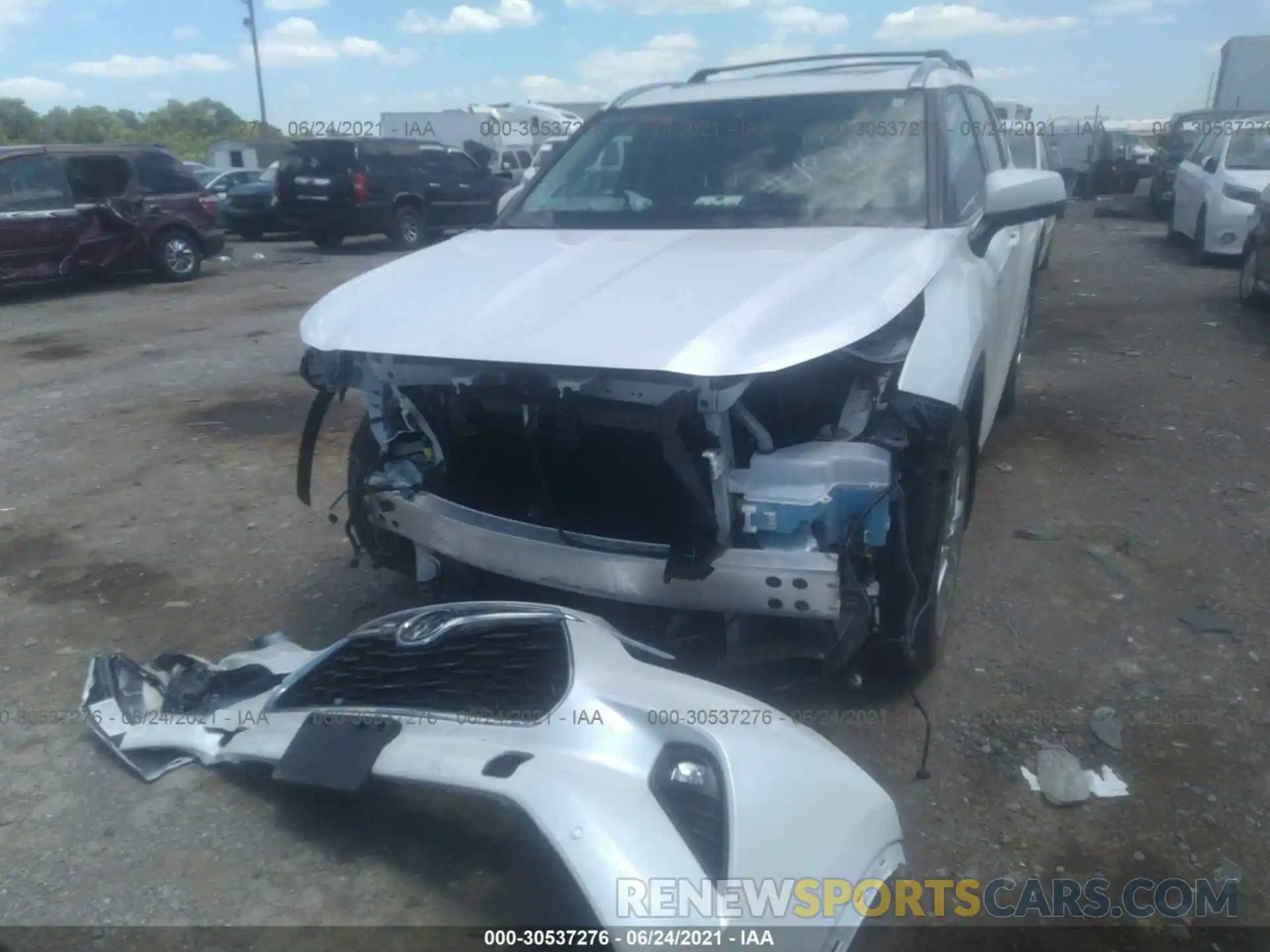 6 Photograph of a damaged car 5TDDZRBH9LS033725 TOYOTA HIGHLANDER 2020