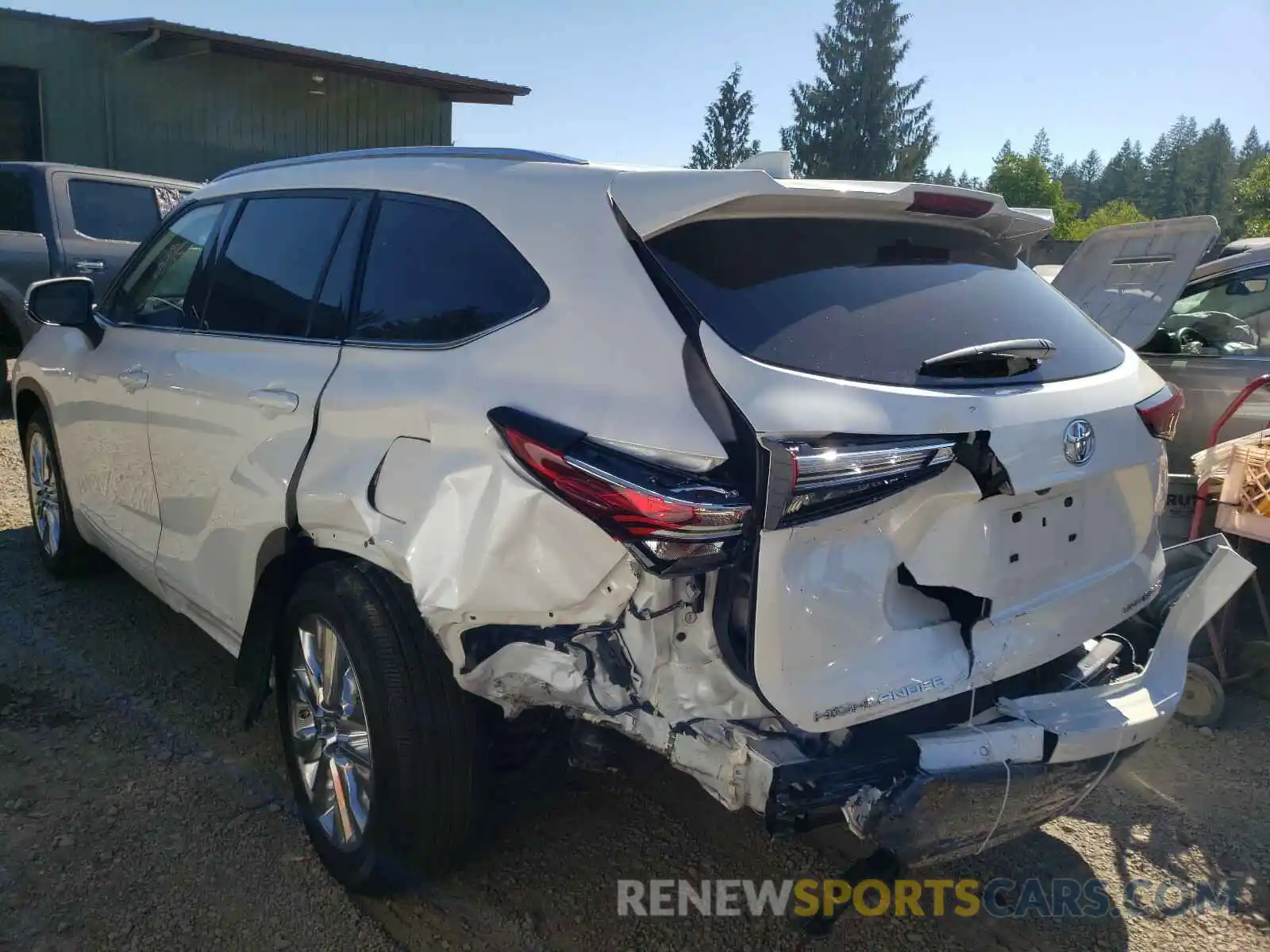 3 Photograph of a damaged car 5TDDZRBH9LS040657 TOYOTA HIGHLANDER 2020