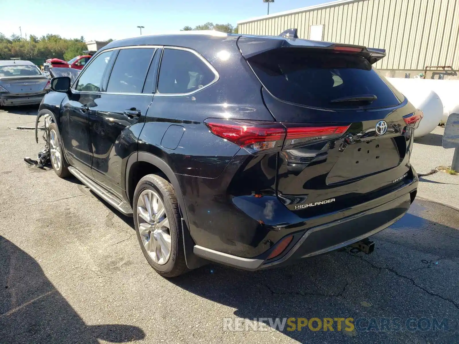 3 Photograph of a damaged car 5TDDZRBHXLS002984 TOYOTA HIGHLANDER 2020