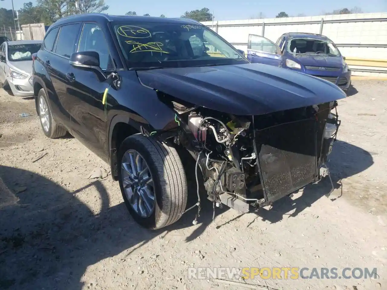 1 Photograph of a damaged car 5TDDZRBHXLS024869 TOYOTA HIGHLANDER 2020