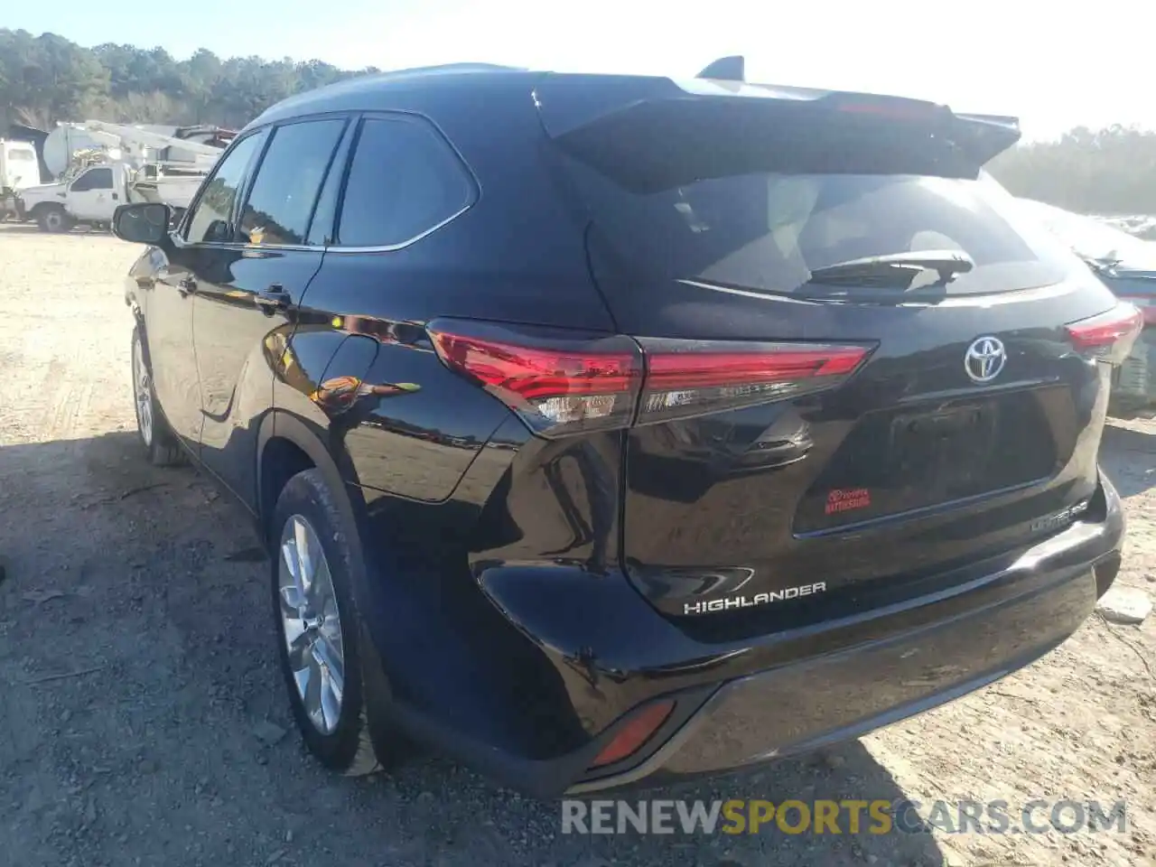 3 Photograph of a damaged car 5TDDZRBHXLS024869 TOYOTA HIGHLANDER 2020