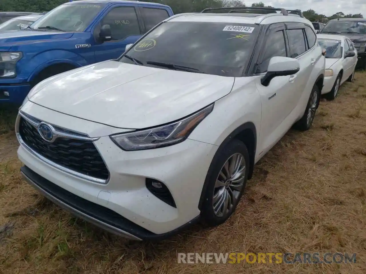 2 Photograph of a damaged car 5TDEBRCH0LS004198 TOYOTA HIGHLANDER 2020