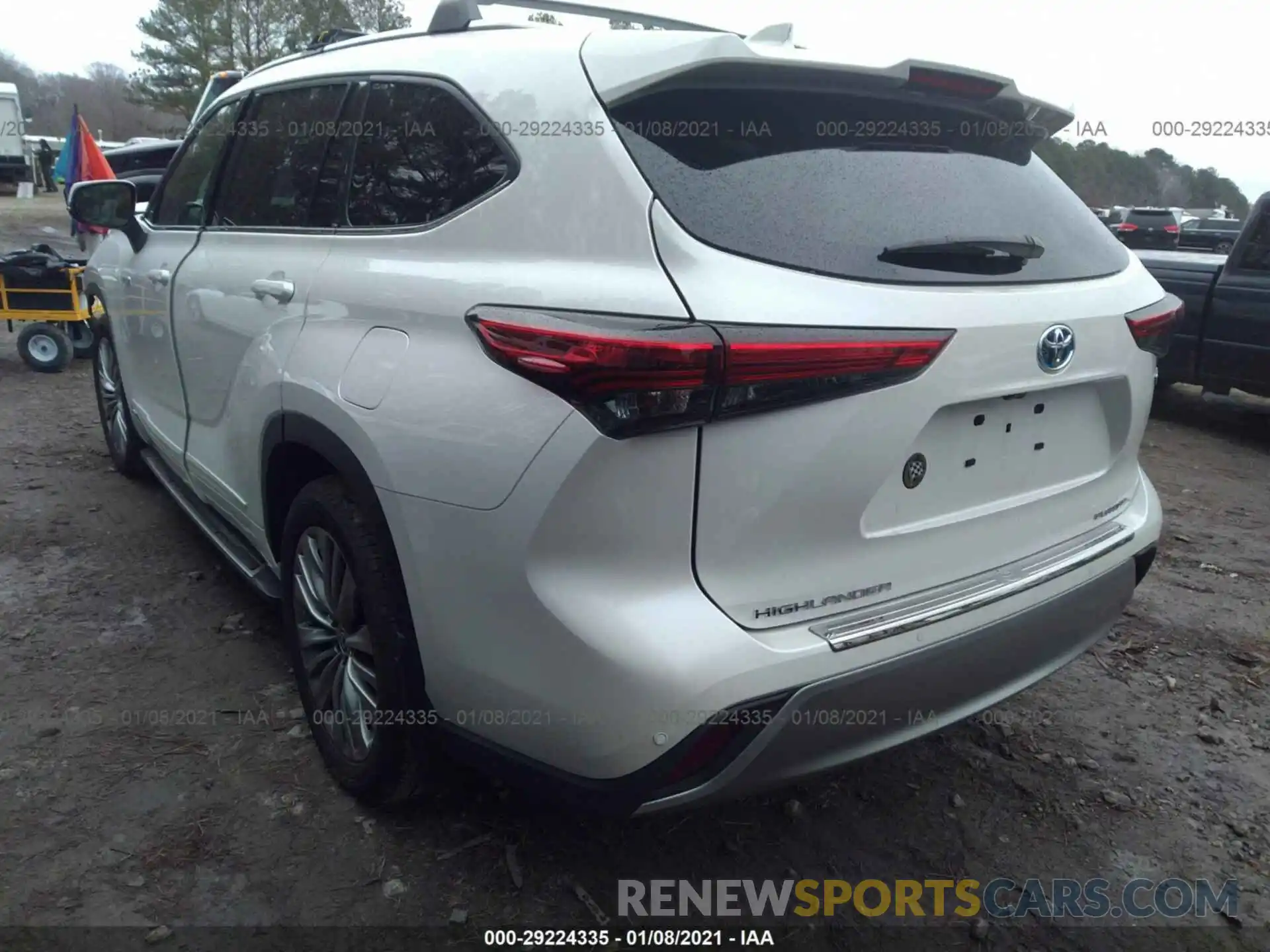 3 Photograph of a damaged car 5TDEBRCH0LS005089 TOYOTA HIGHLANDER 2020