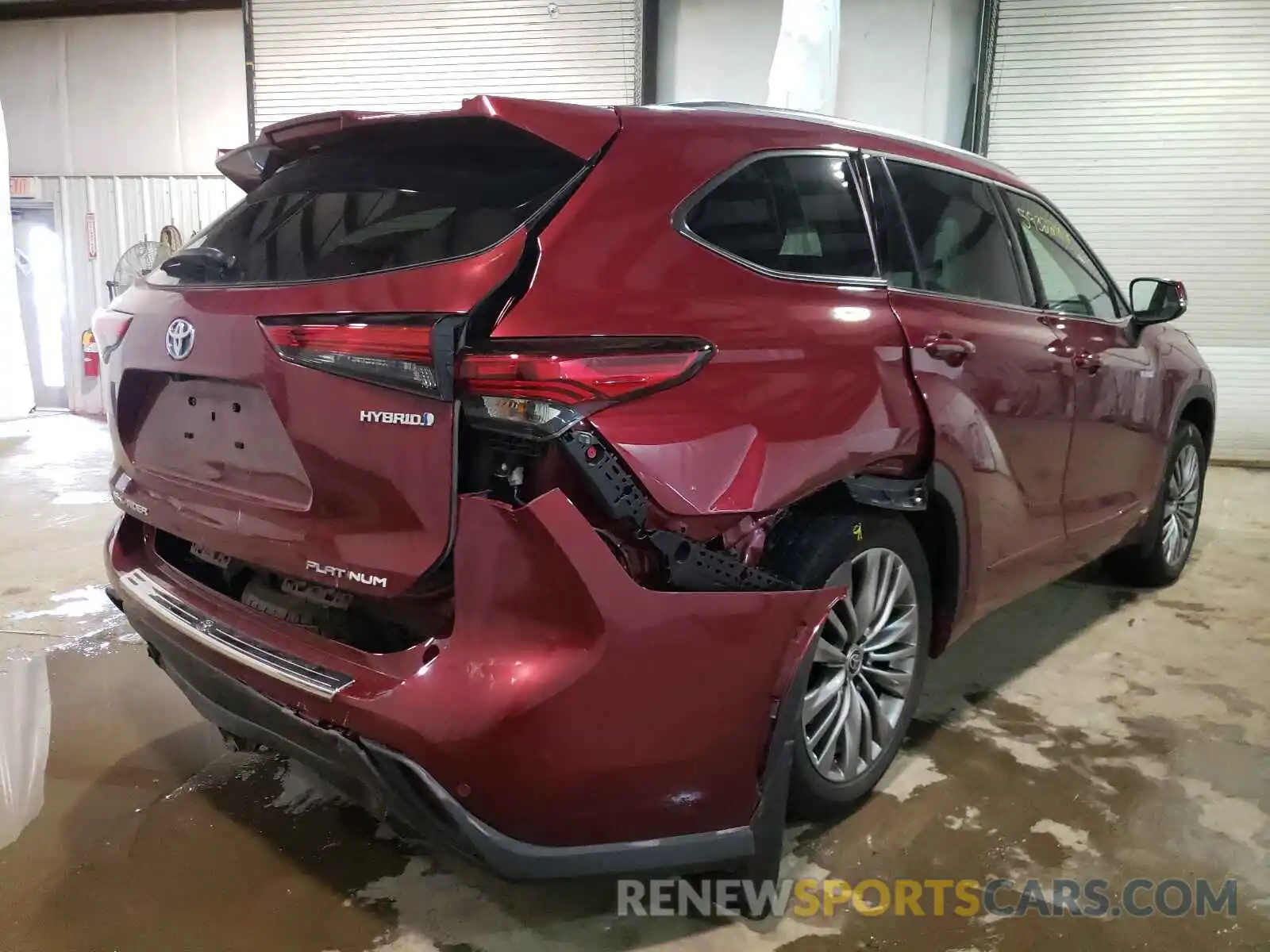 4 Photograph of a damaged car 5TDEBRCH0LS008929 TOYOTA HIGHLANDER 2020