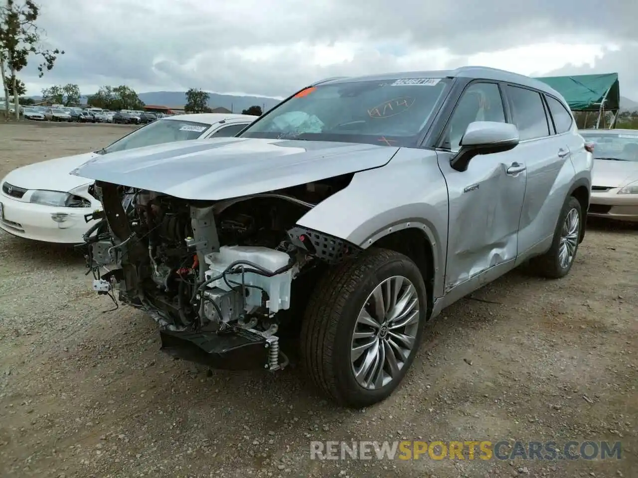 2 Photograph of a damaged car 5TDEBRCH0LS009143 TOYOTA HIGHLANDER 2020