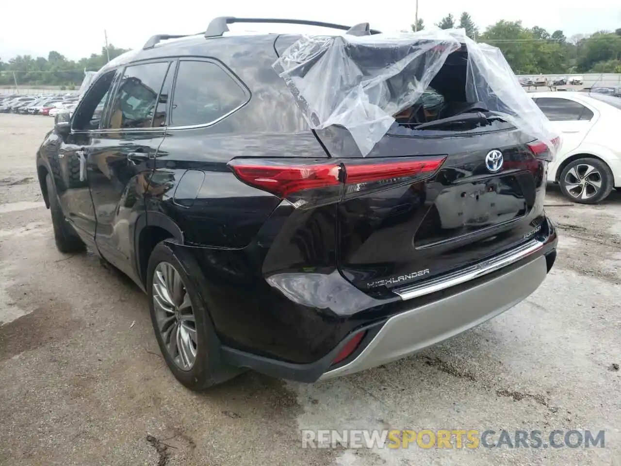 3 Photograph of a damaged car 5TDEBRCH0LS013998 TOYOTA HIGHLANDER 2020