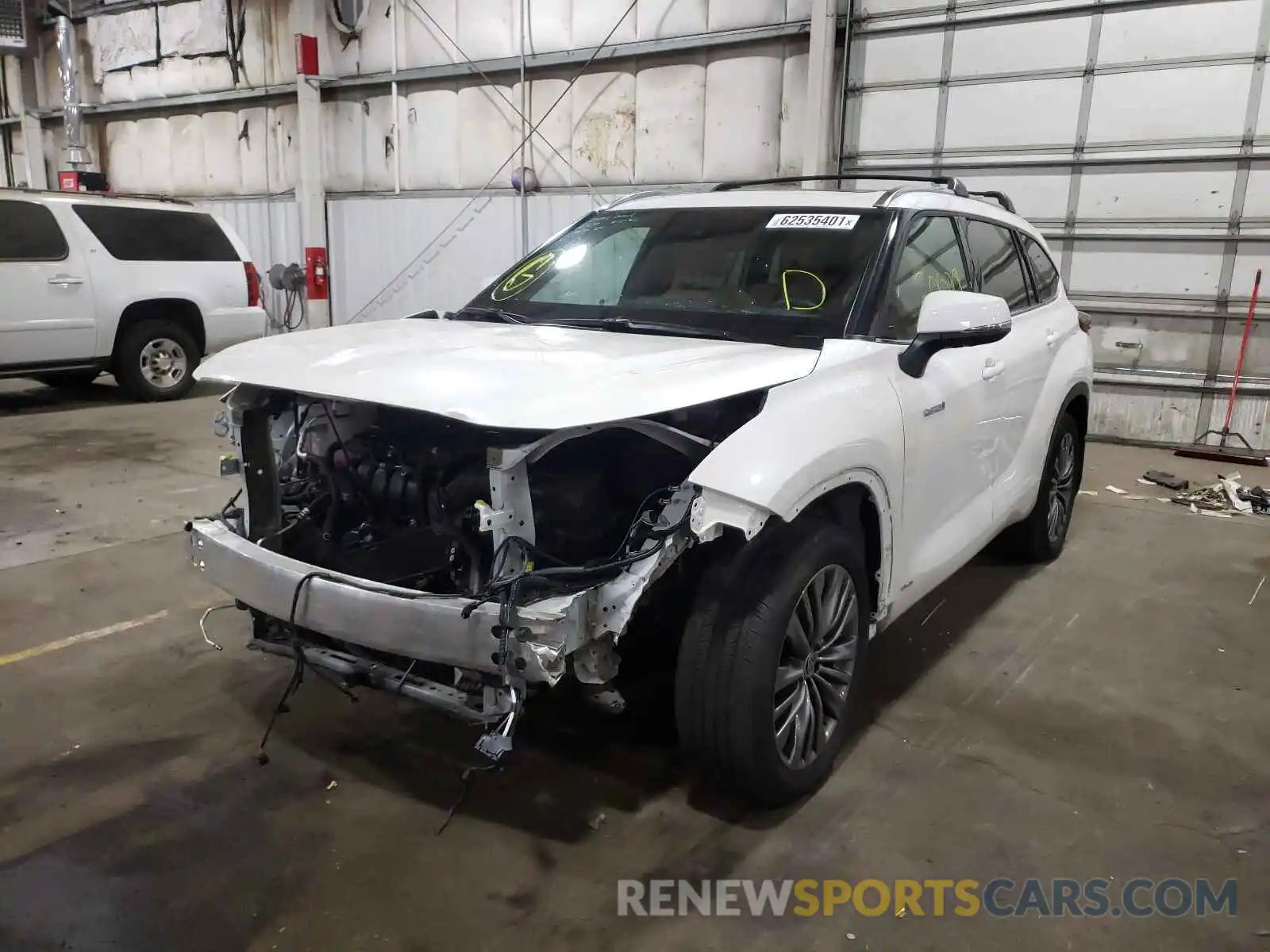 2 Photograph of a damaged car 5TDEBRCH2LS002050 TOYOTA HIGHLANDER 2020