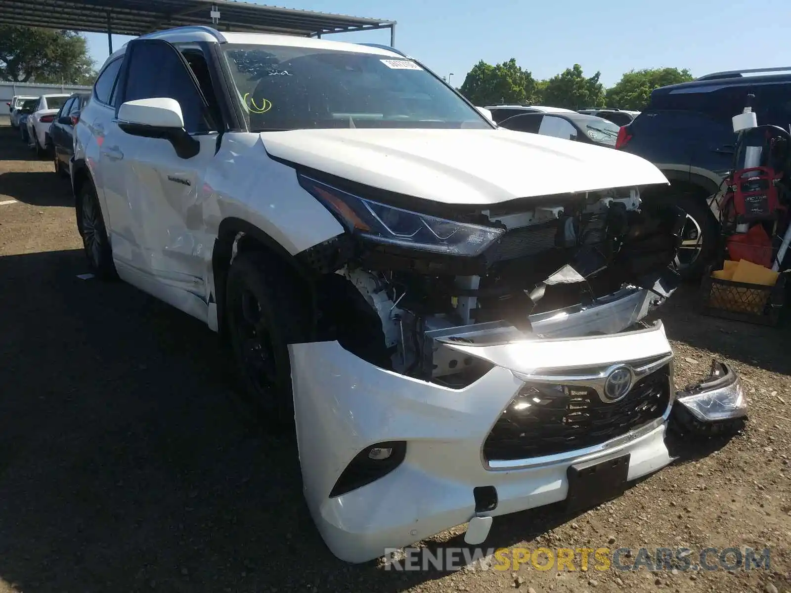 1 Photograph of a damaged car 5TDEBRCH3LS004339 TOYOTA HIGHLANDER 2020