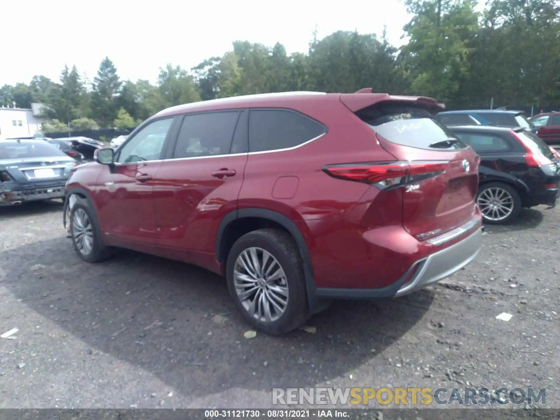 3 Photograph of a damaged car 5TDEBRCH3LS005555 TOYOTA HIGHLANDER 2020