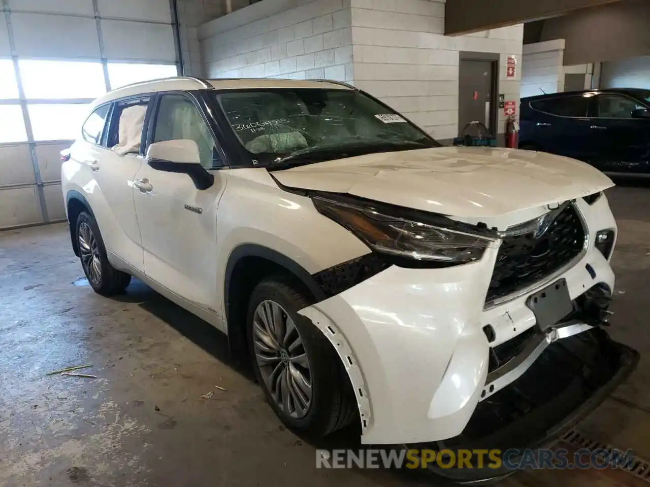 1 Photograph of a damaged car 5TDEBRCH4LS000400 TOYOTA HIGHLANDER 2020